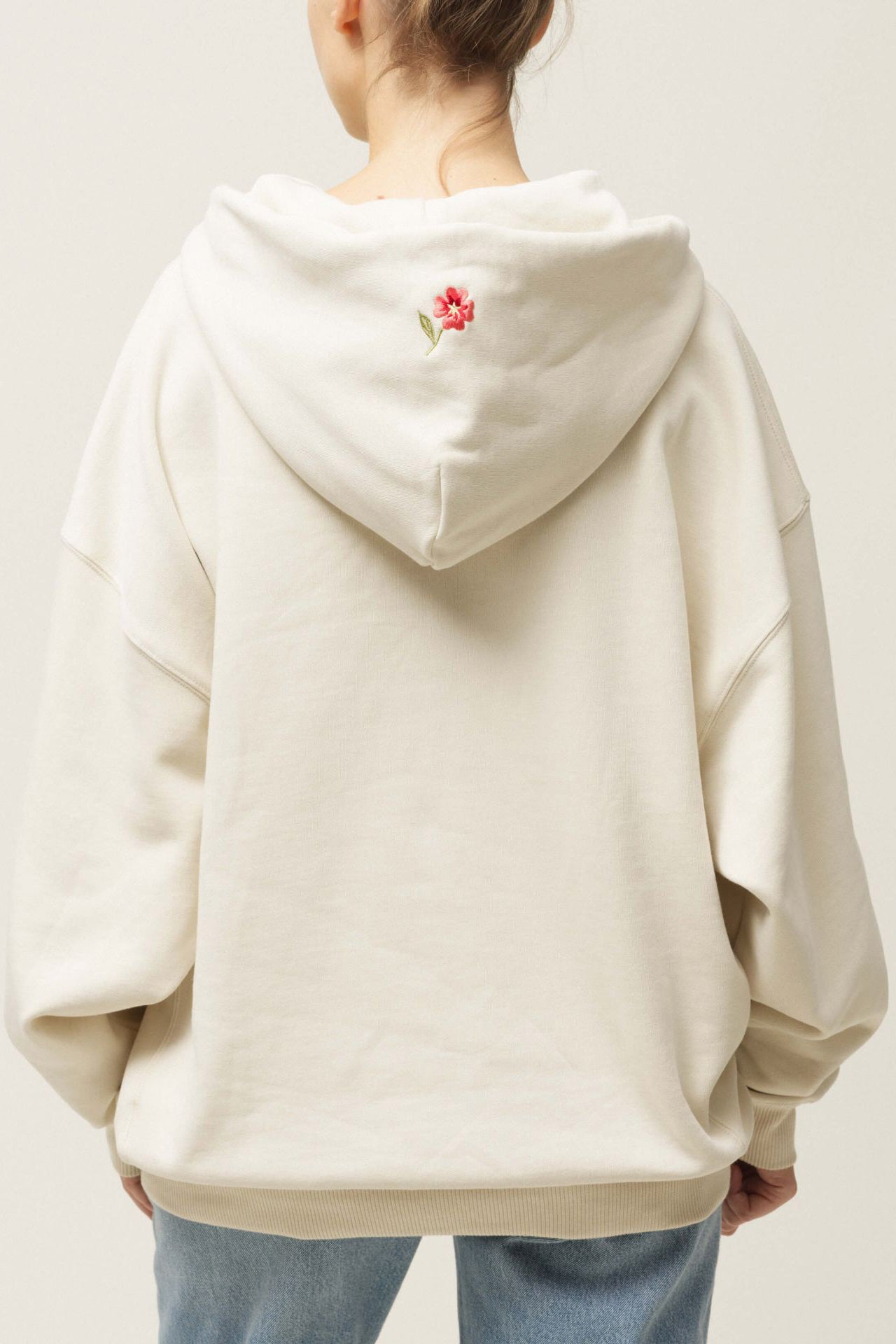 Biała bluza damska z kapturem Oversized Embroidered
