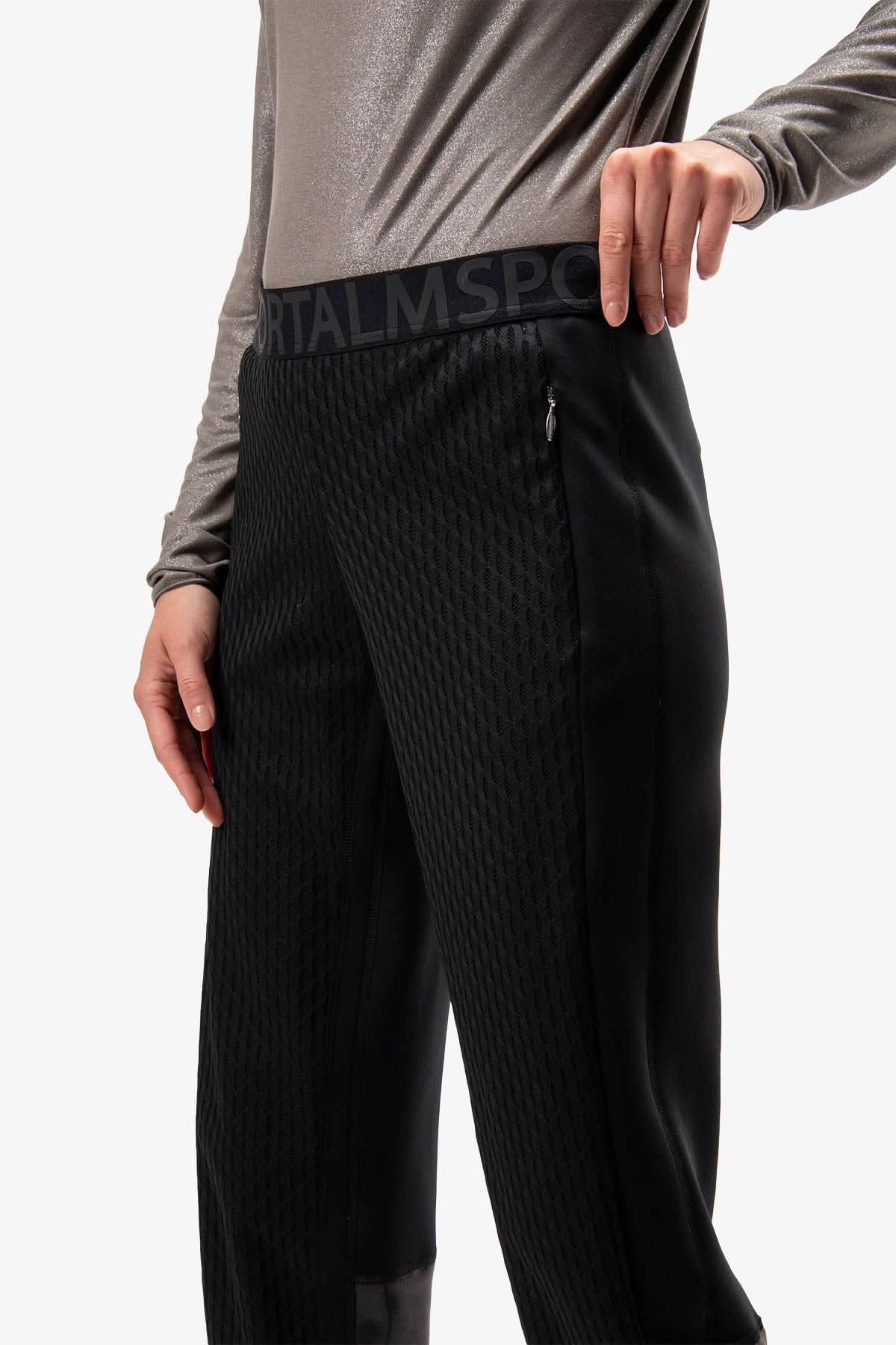 Goran's black joggers