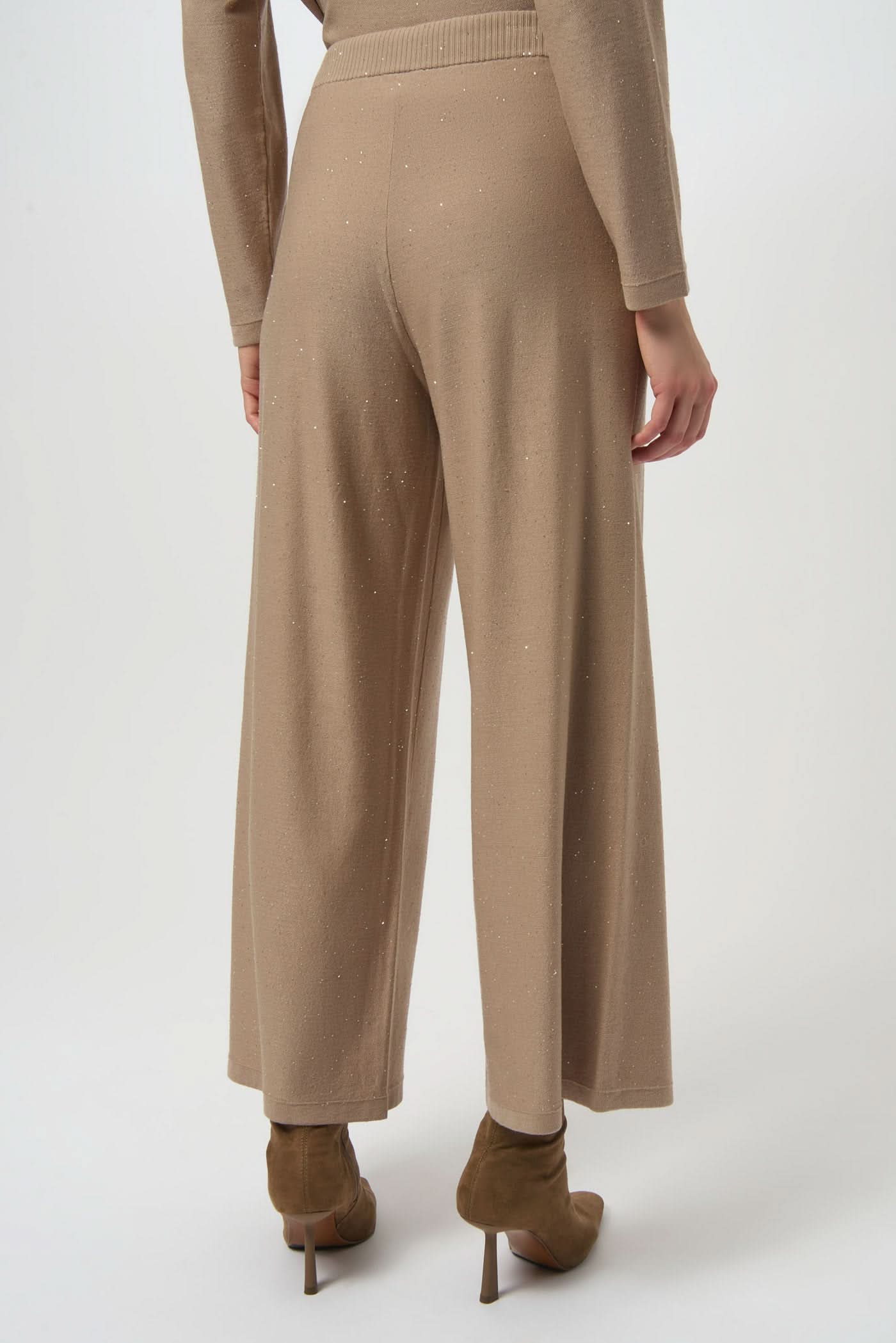 Beige knit trousers