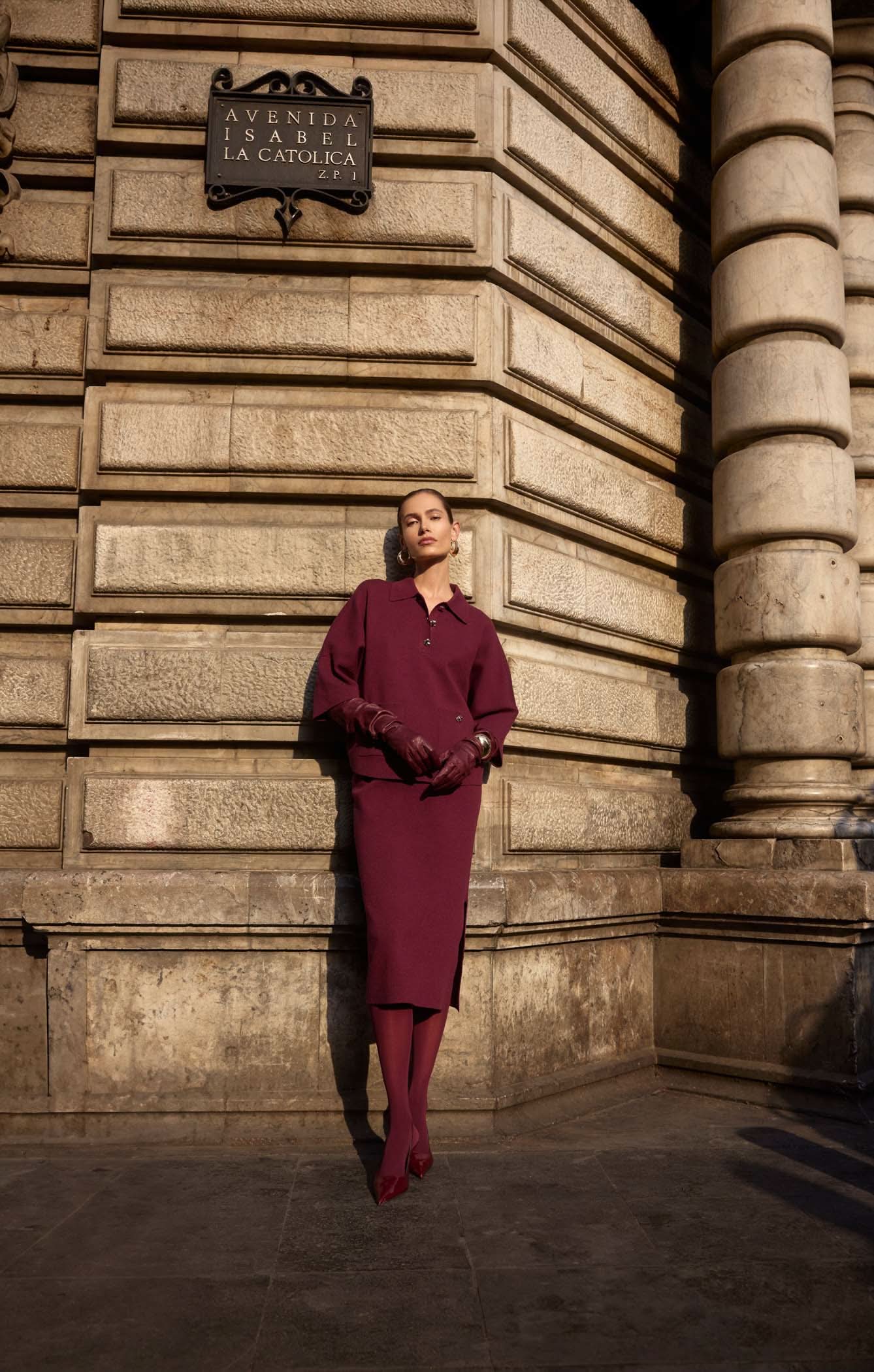 Burgundy knit skirt