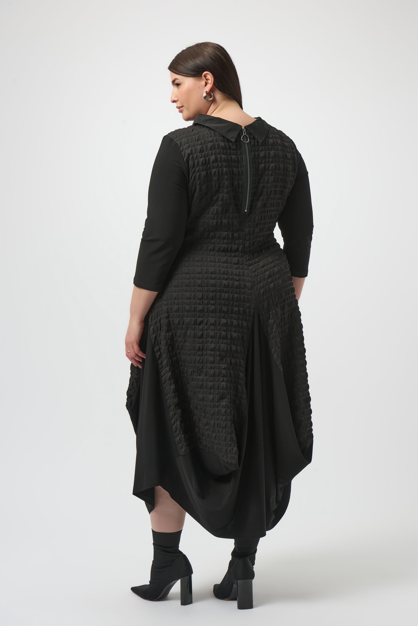 Czarna sukienka