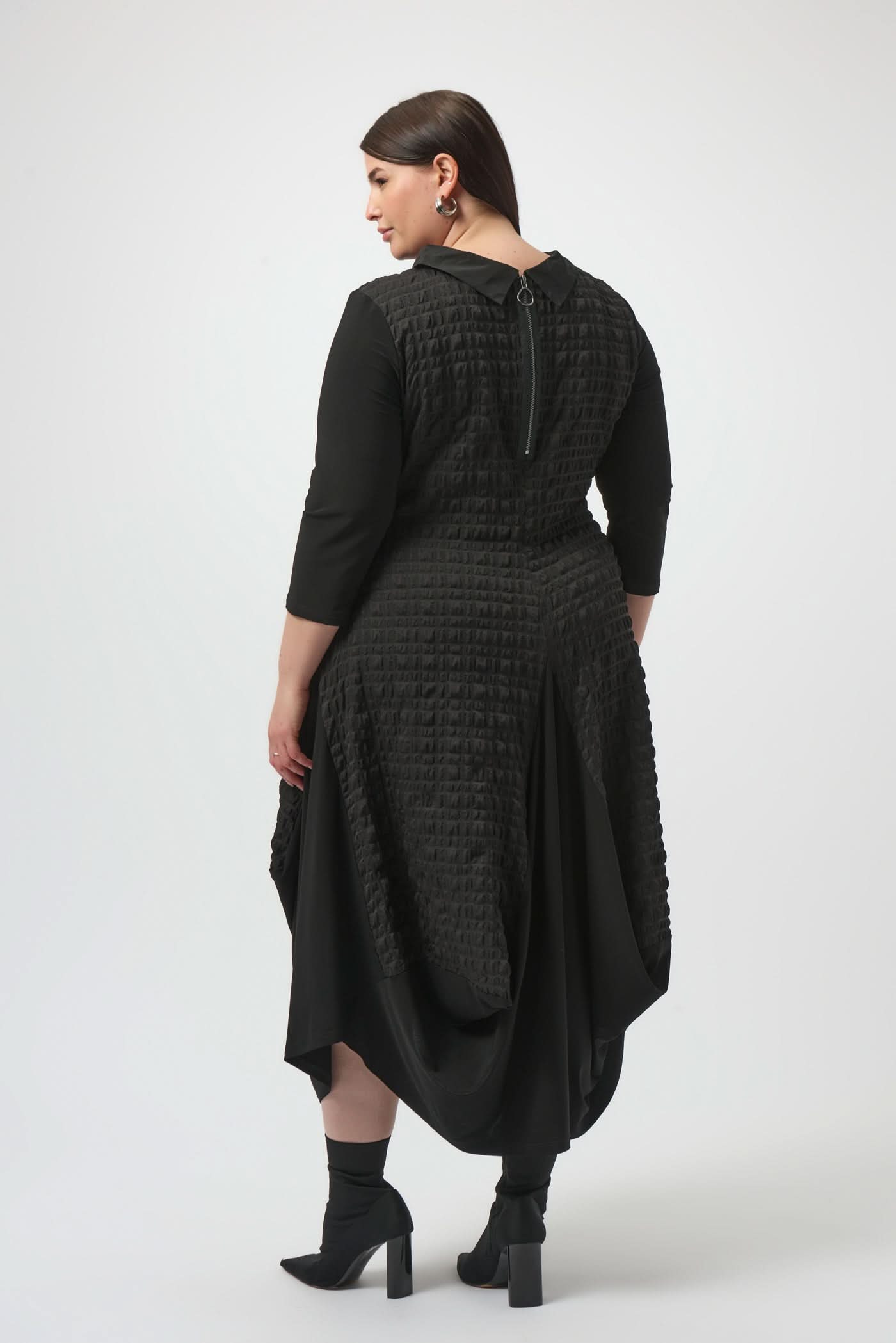 Czarna sukienka