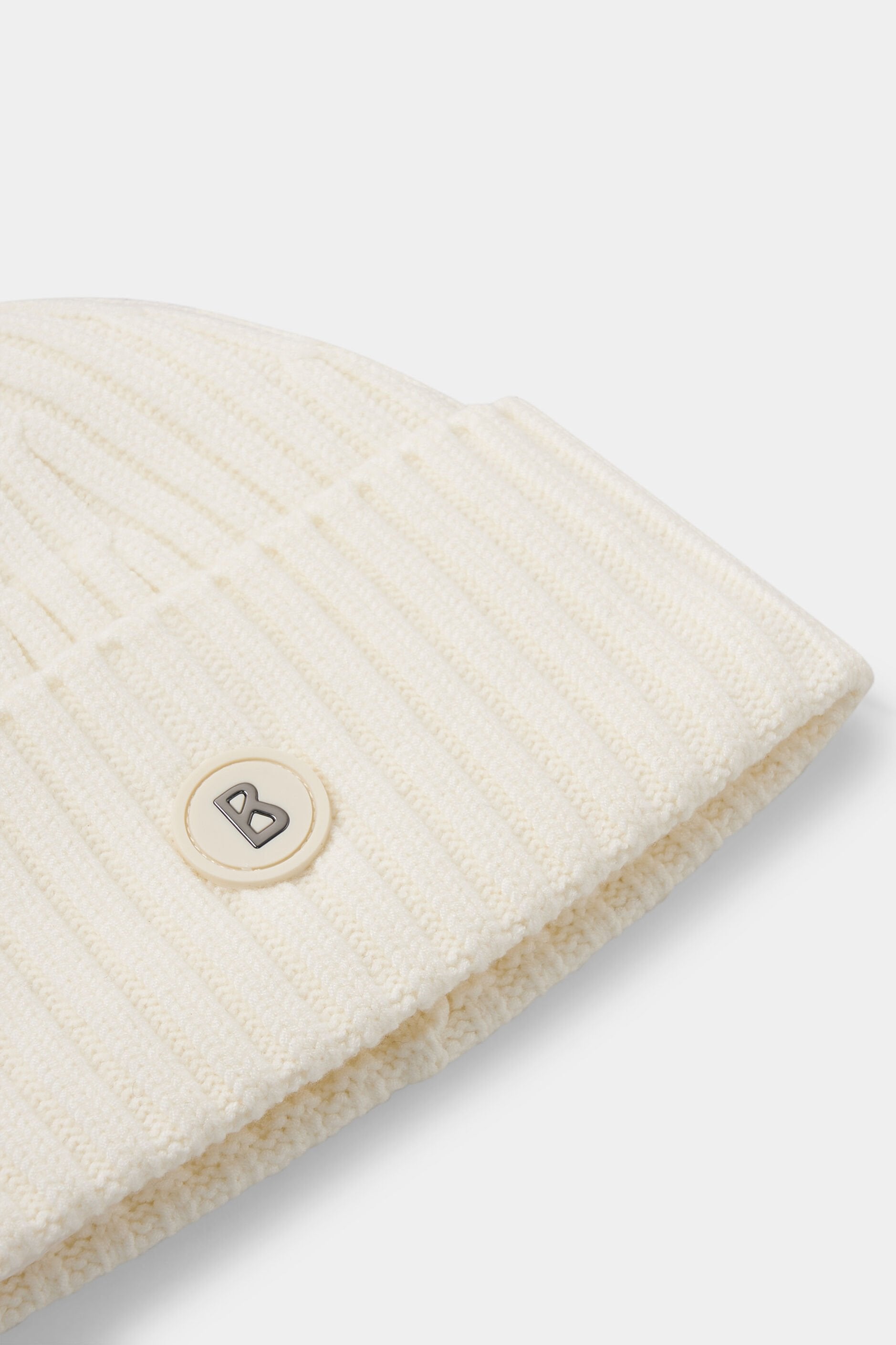 Kremowa czapka z wełną BONY