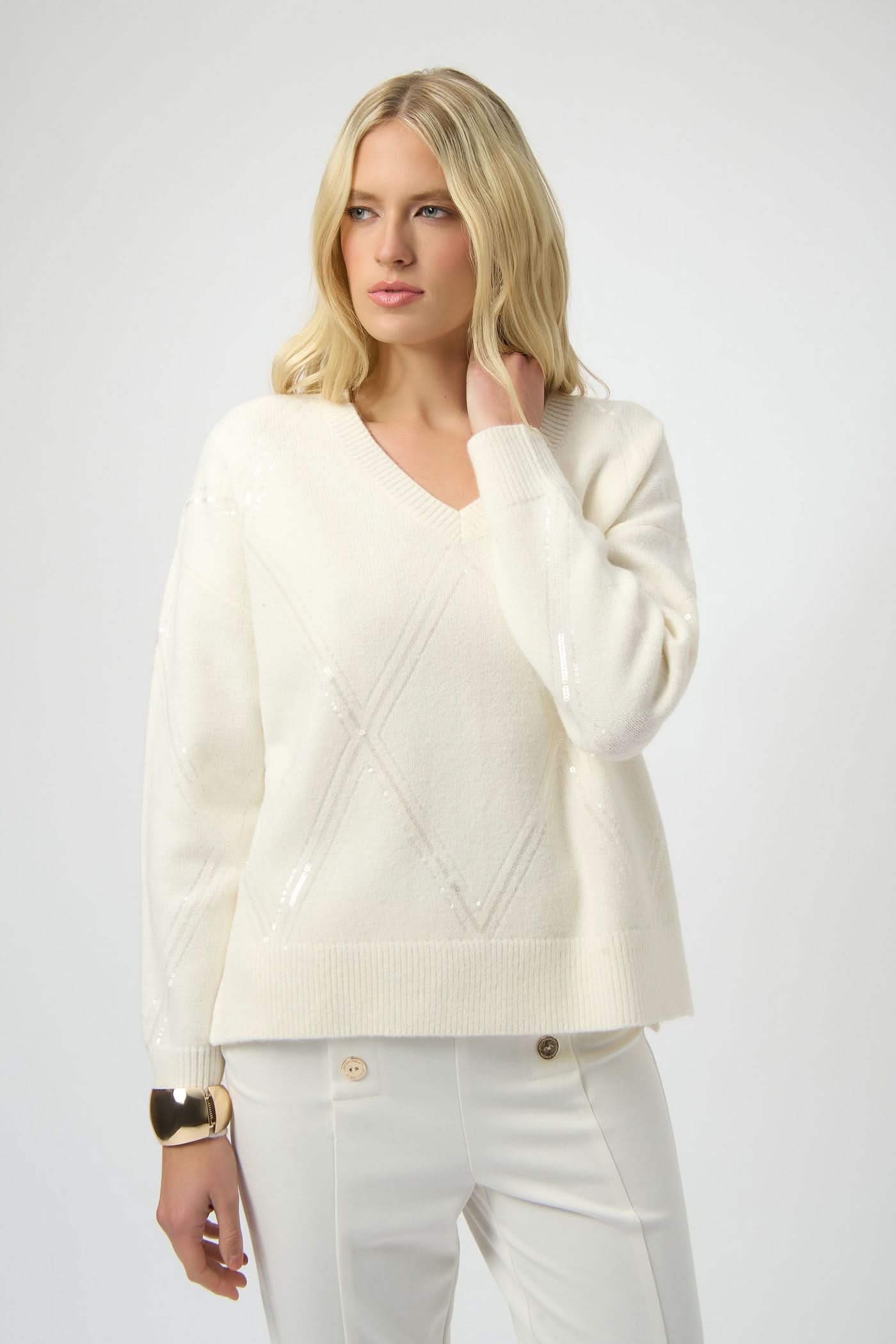 Biały sweter Chic
