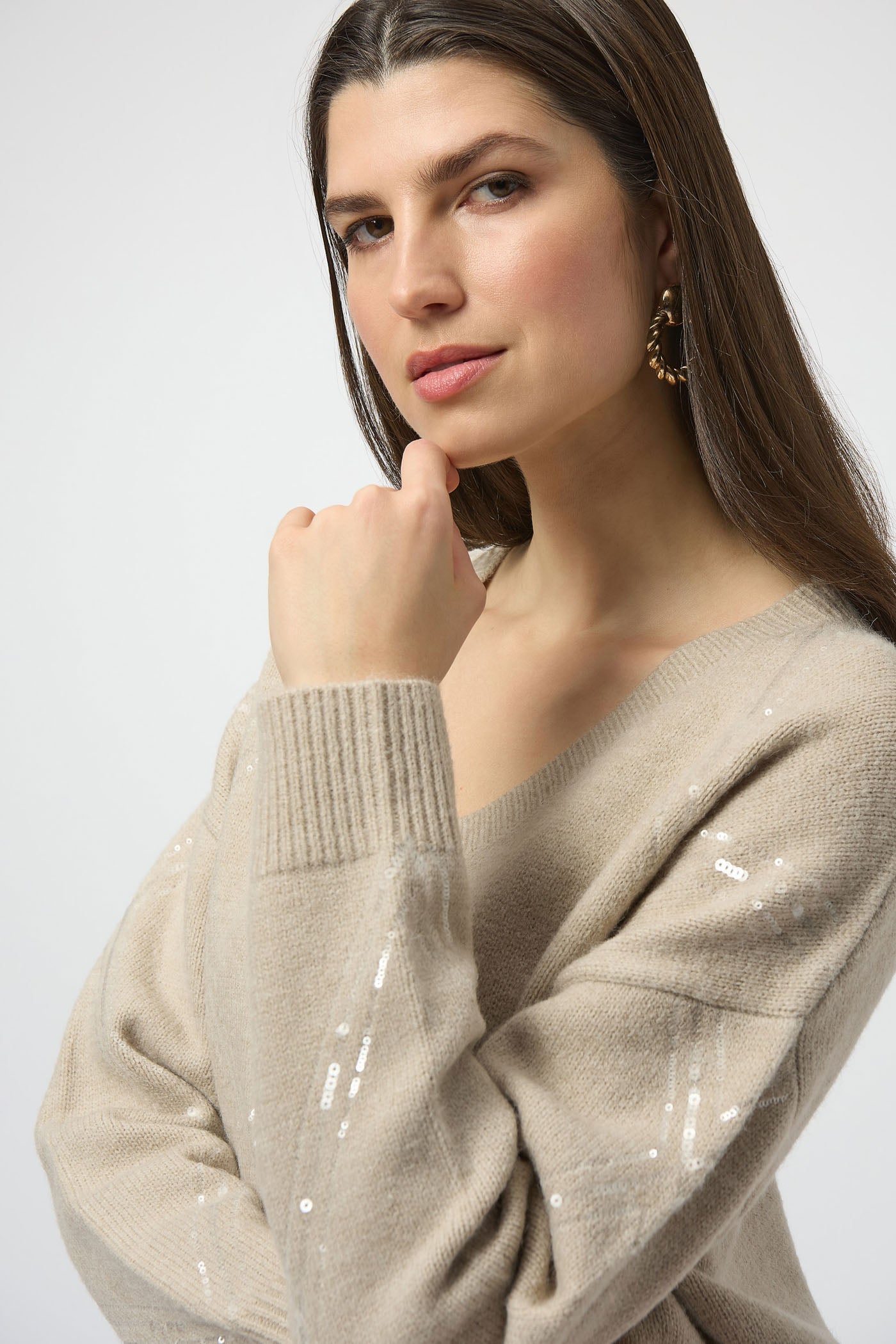 Perłowy sweter