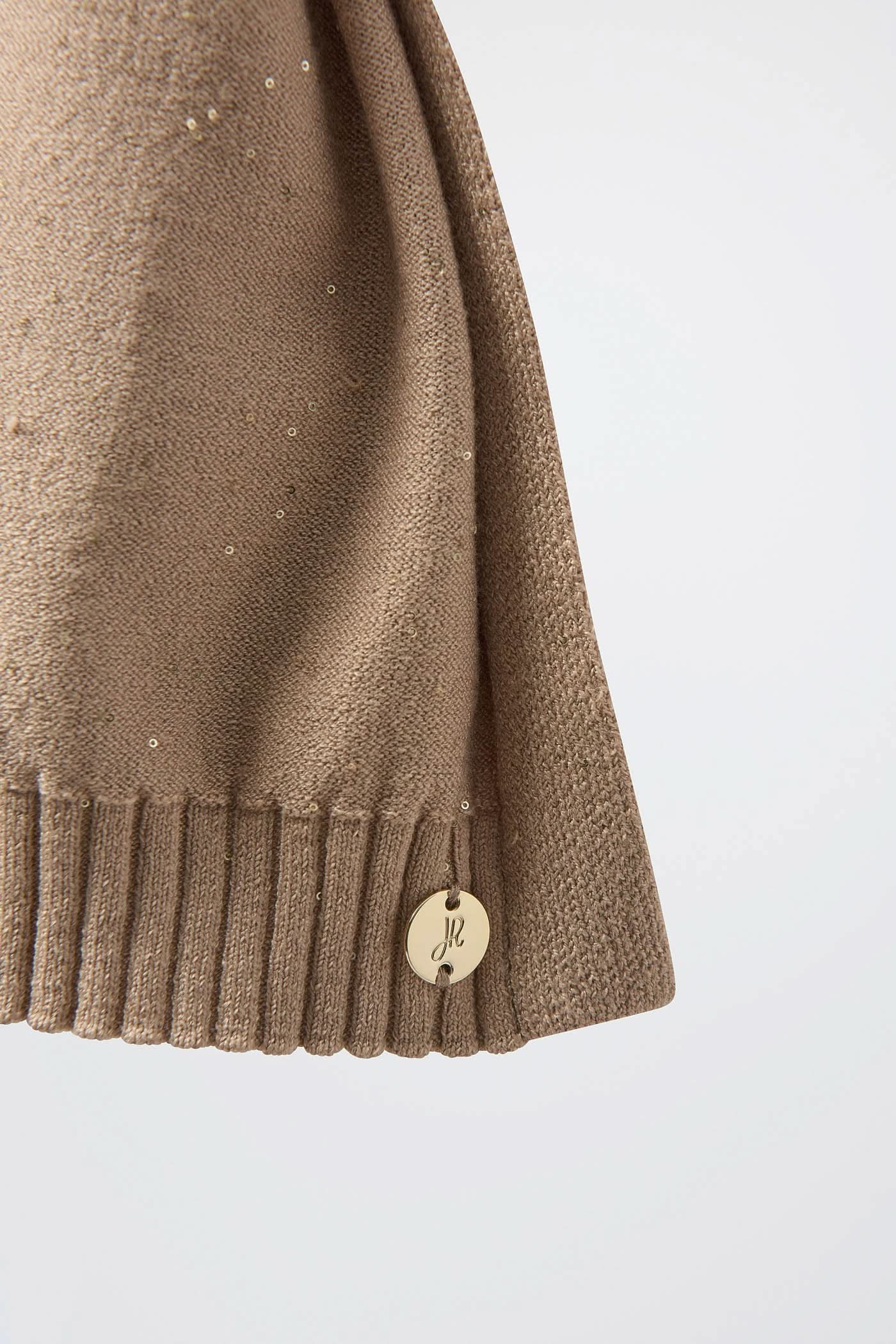 Beige scarf with zircons