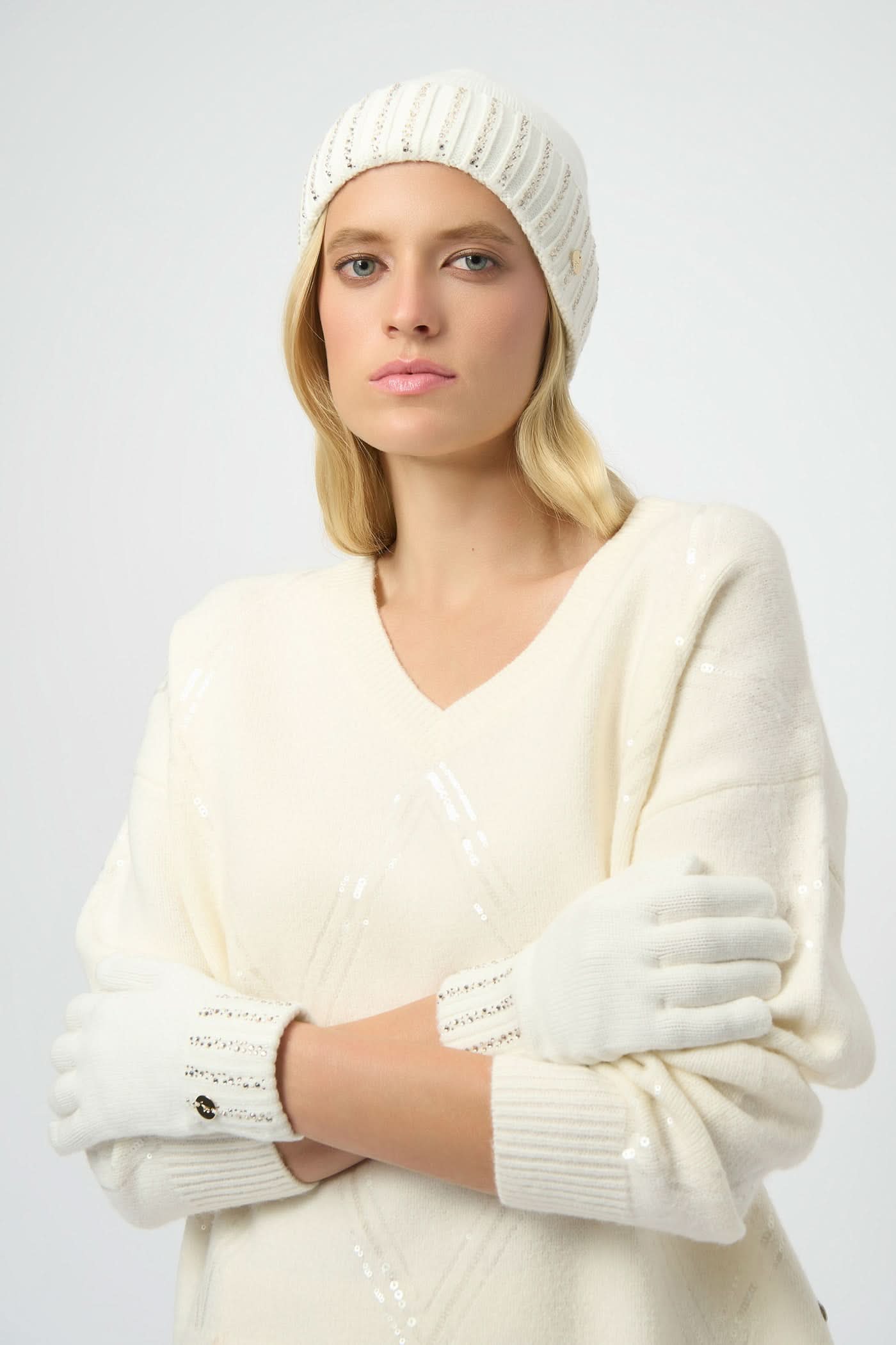 Biała czapka