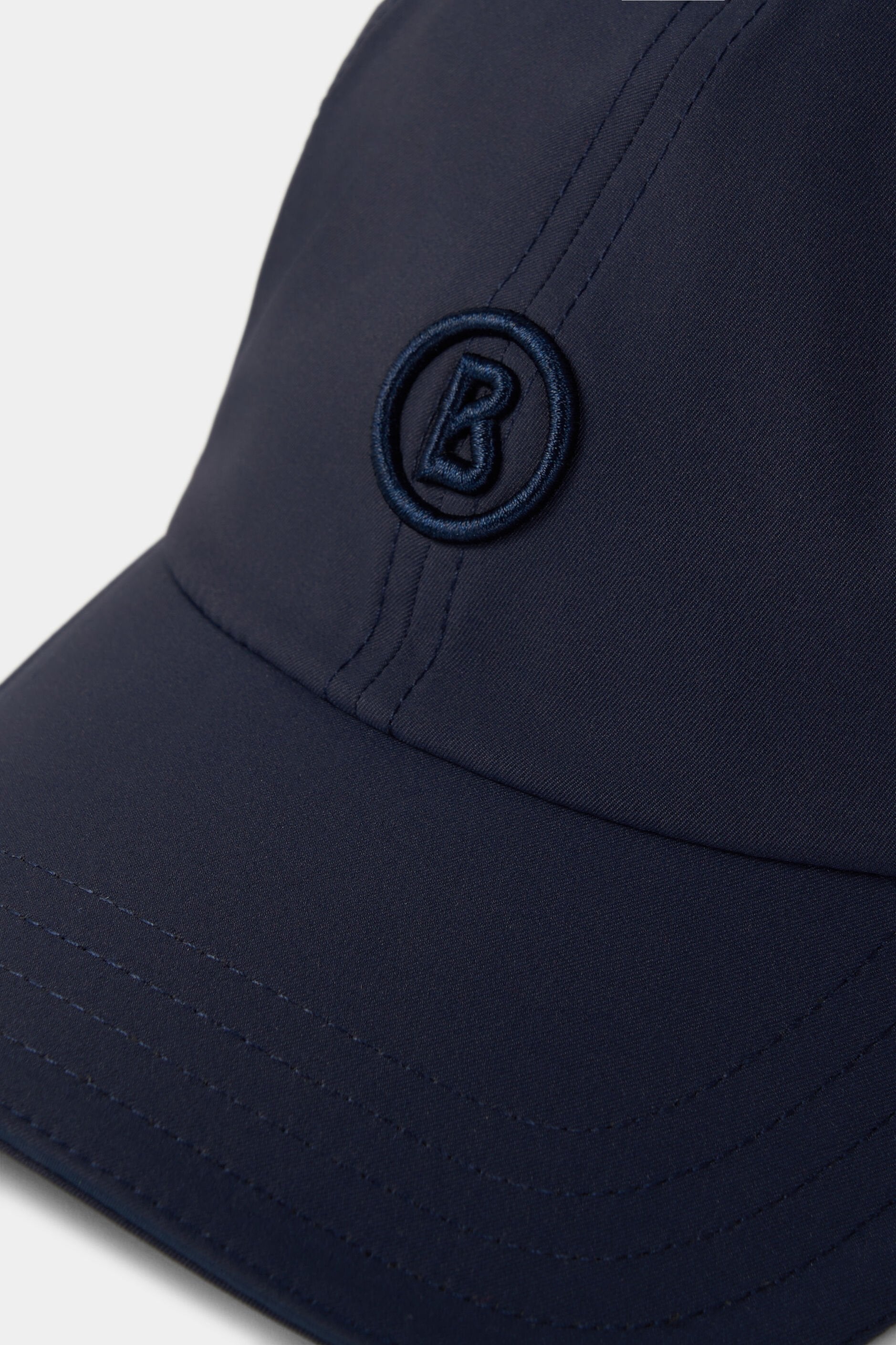 Granatowa czapka z daszkiem RAY2