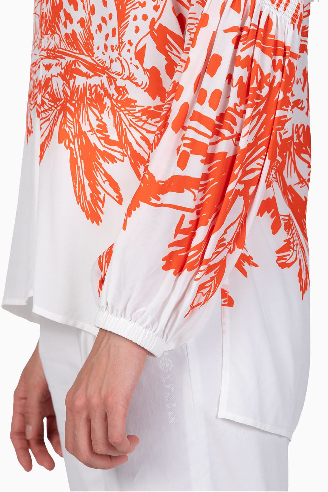 Red viscose blouse Vragen