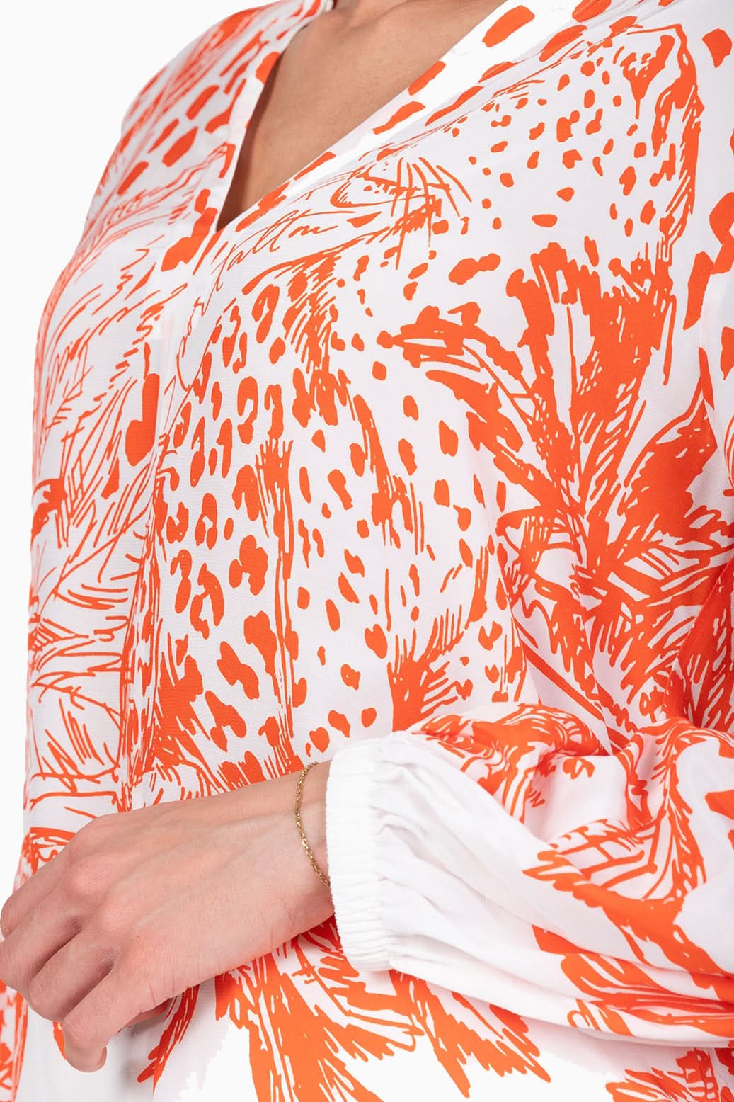 Red viscose blouse Vragen