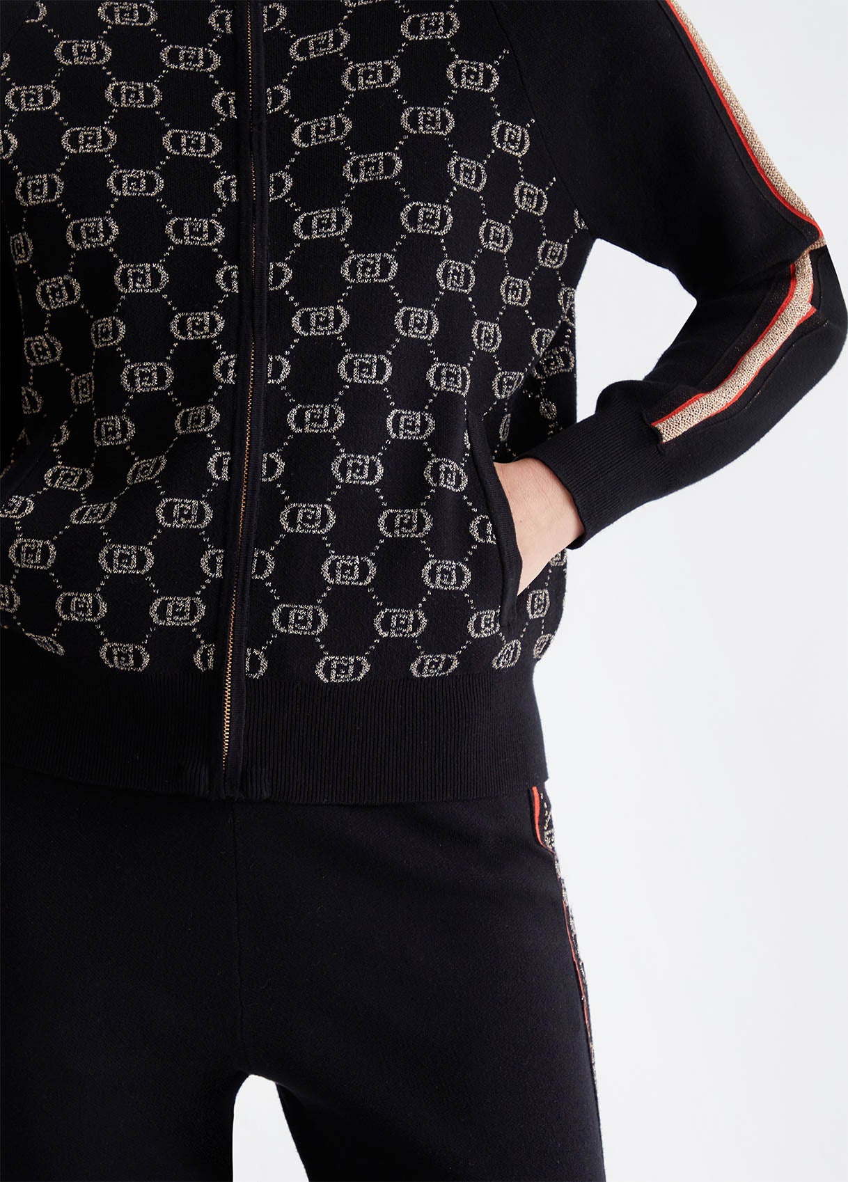 Women's cardigan