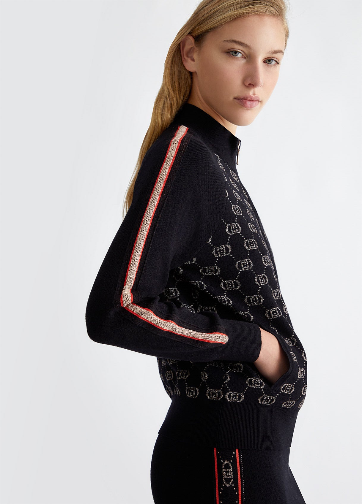 Women's cardigan
