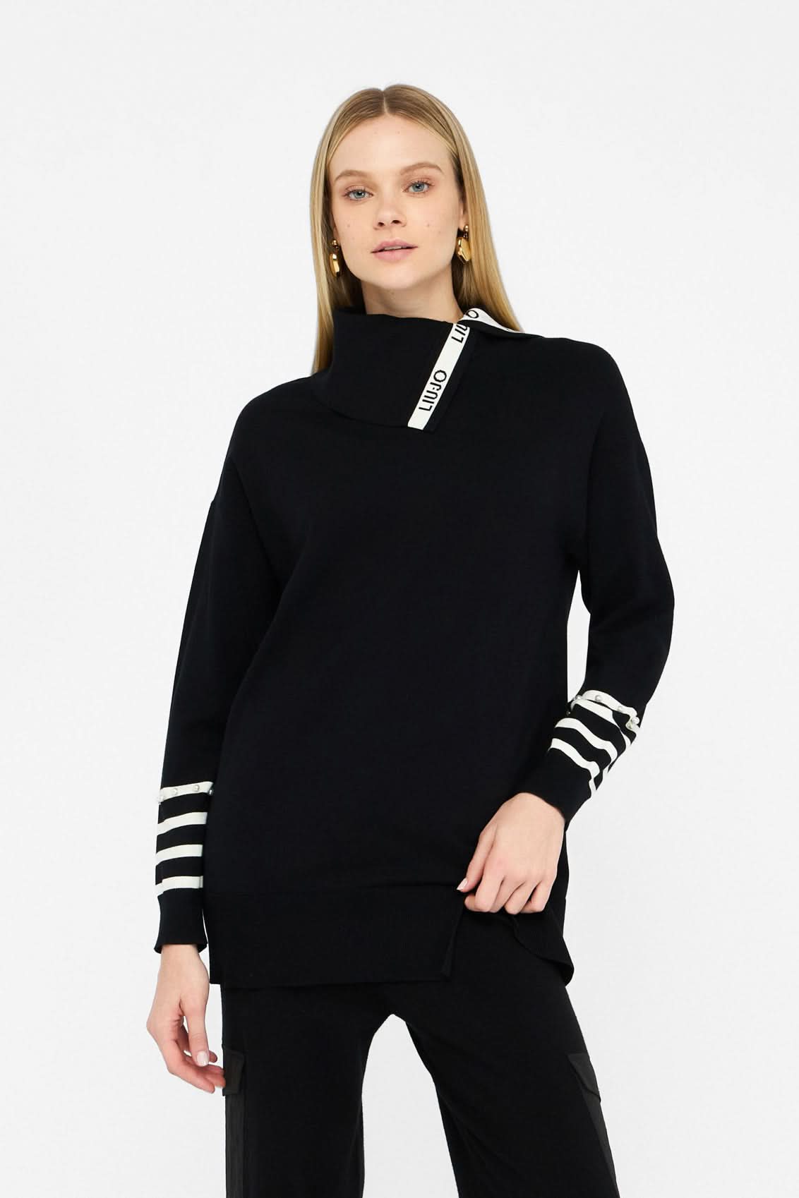 Black viscose cardigan