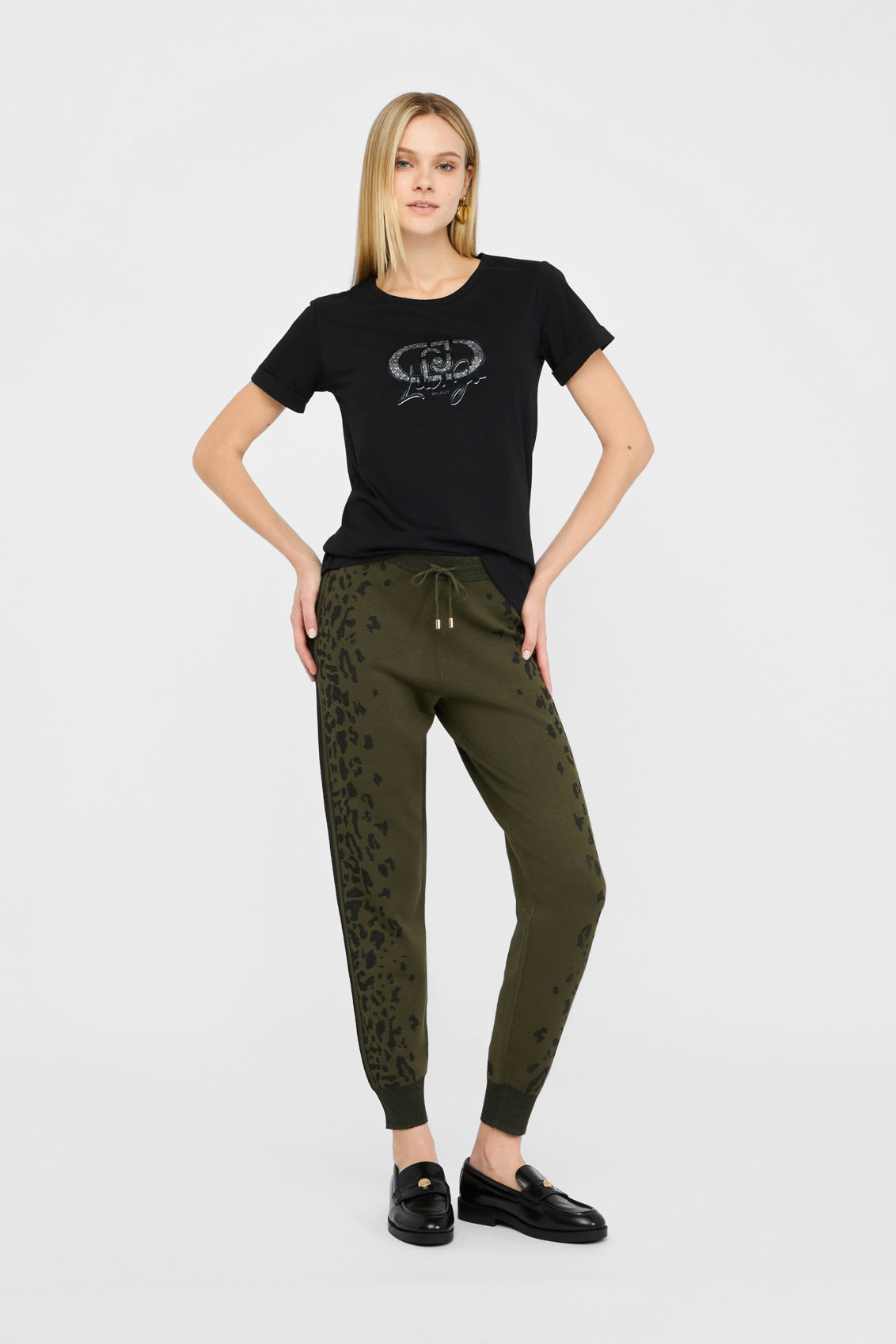 Czarny t-shirt damski