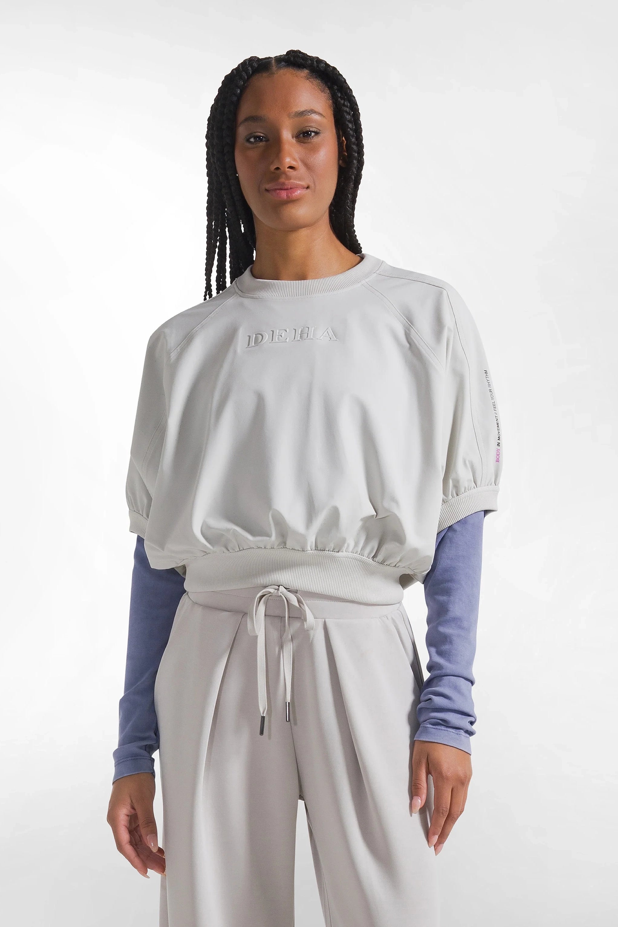 Gray nylon sweatshirt with short sleeves