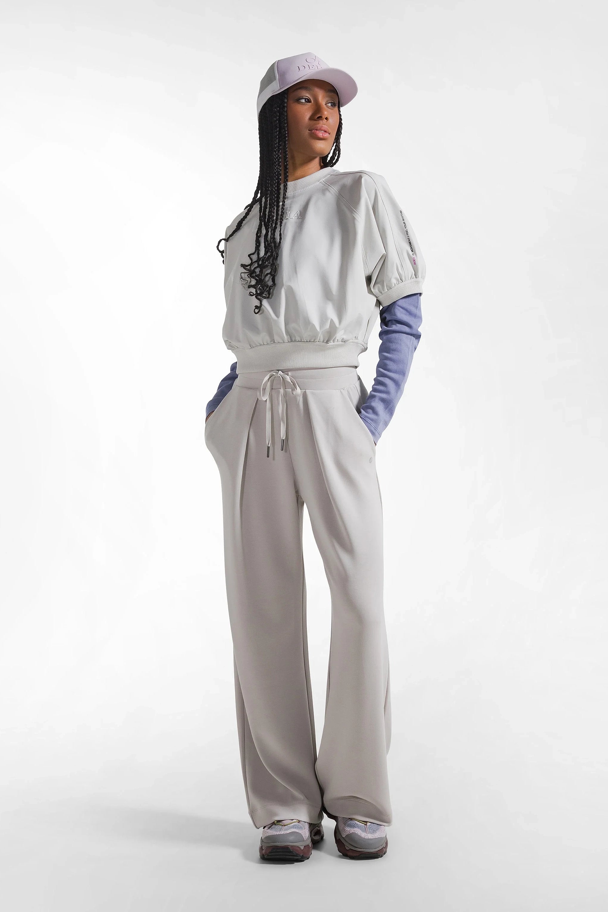 Gray nylon sweatshirt with short sleeves