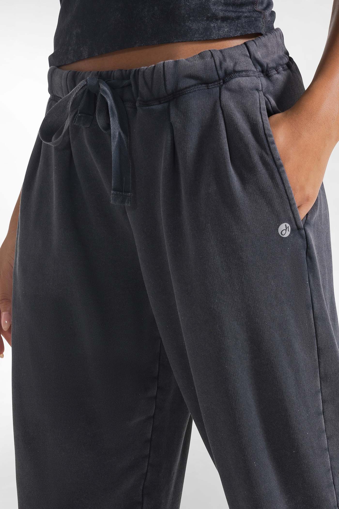 Czarne spodnie dresowe