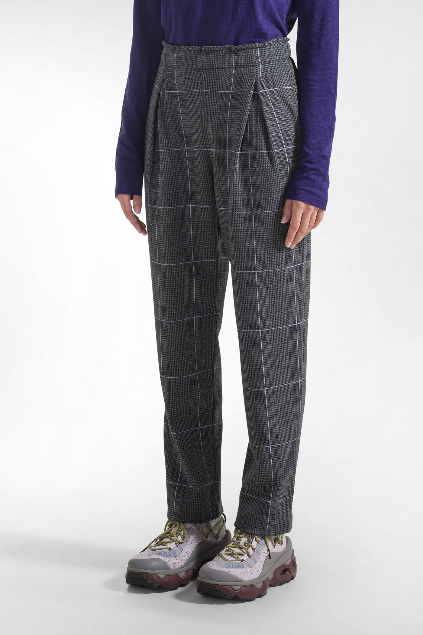 Gray jacquard trousers
