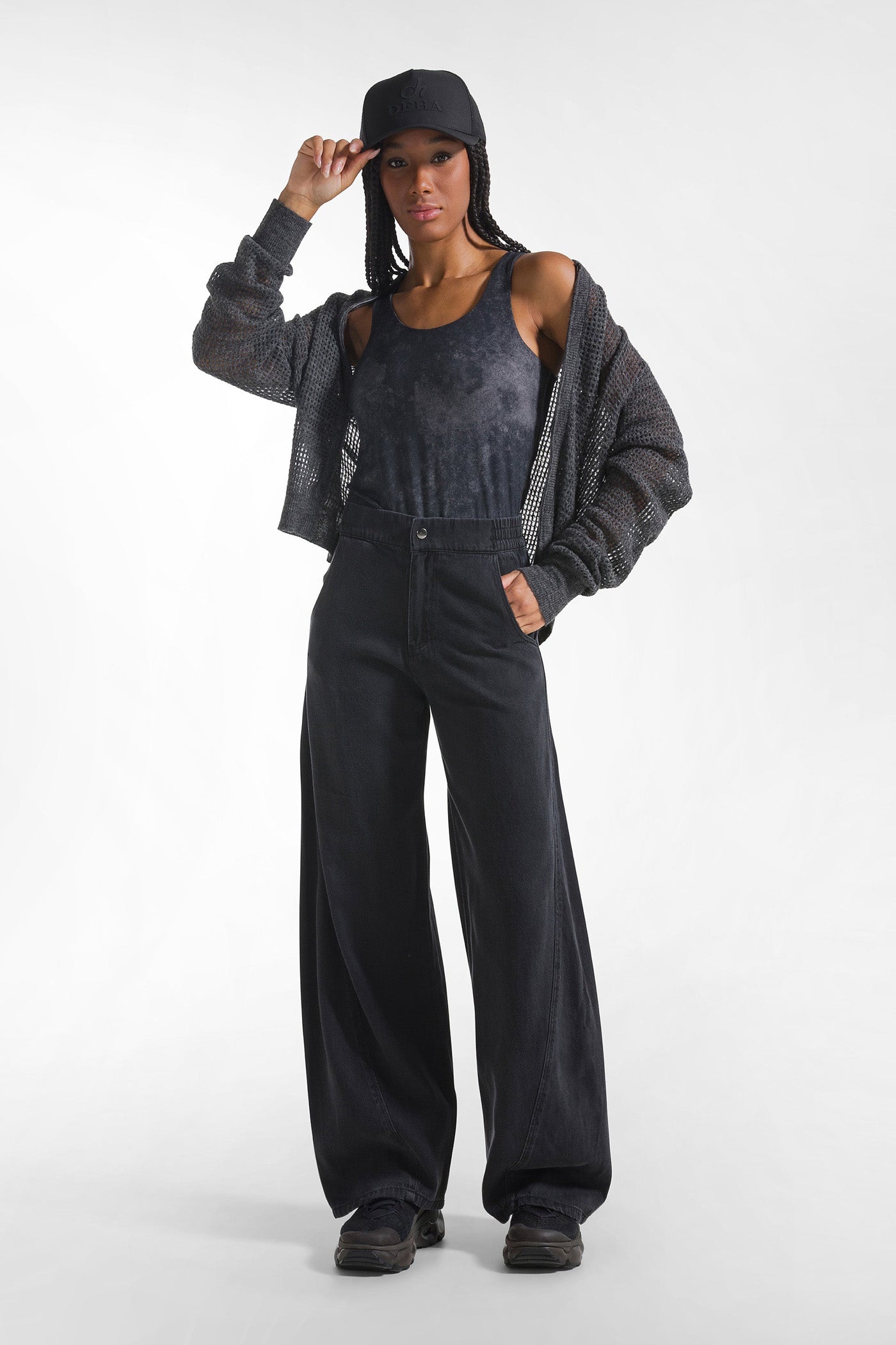 Black wide-leg trousers