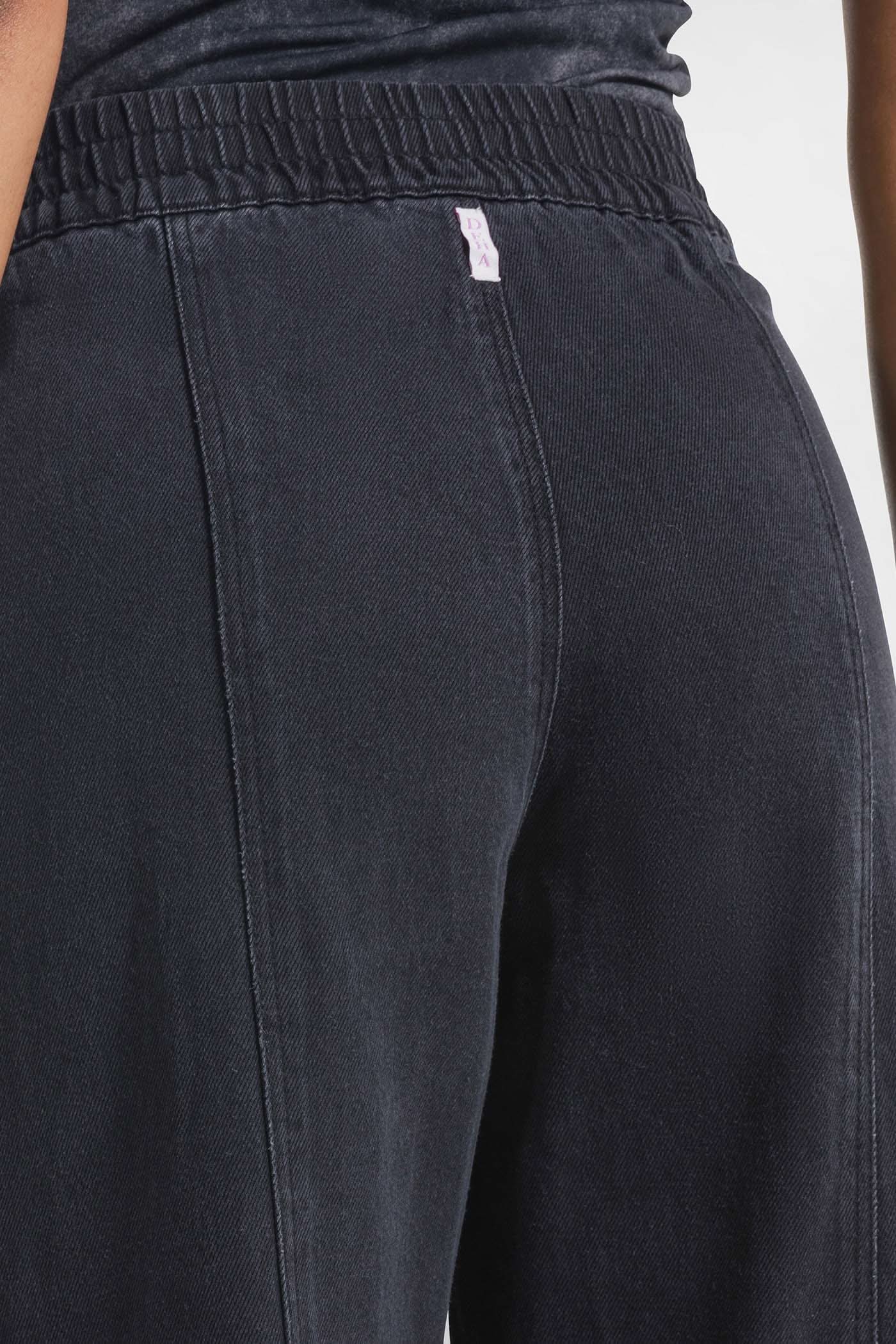 Black wide-leg trousers