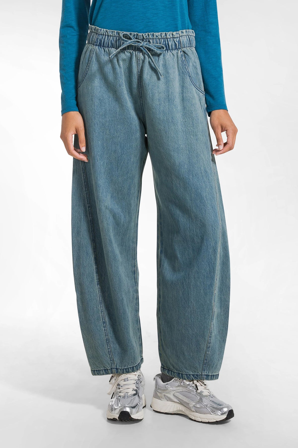 Niebieskie spodnie damskie