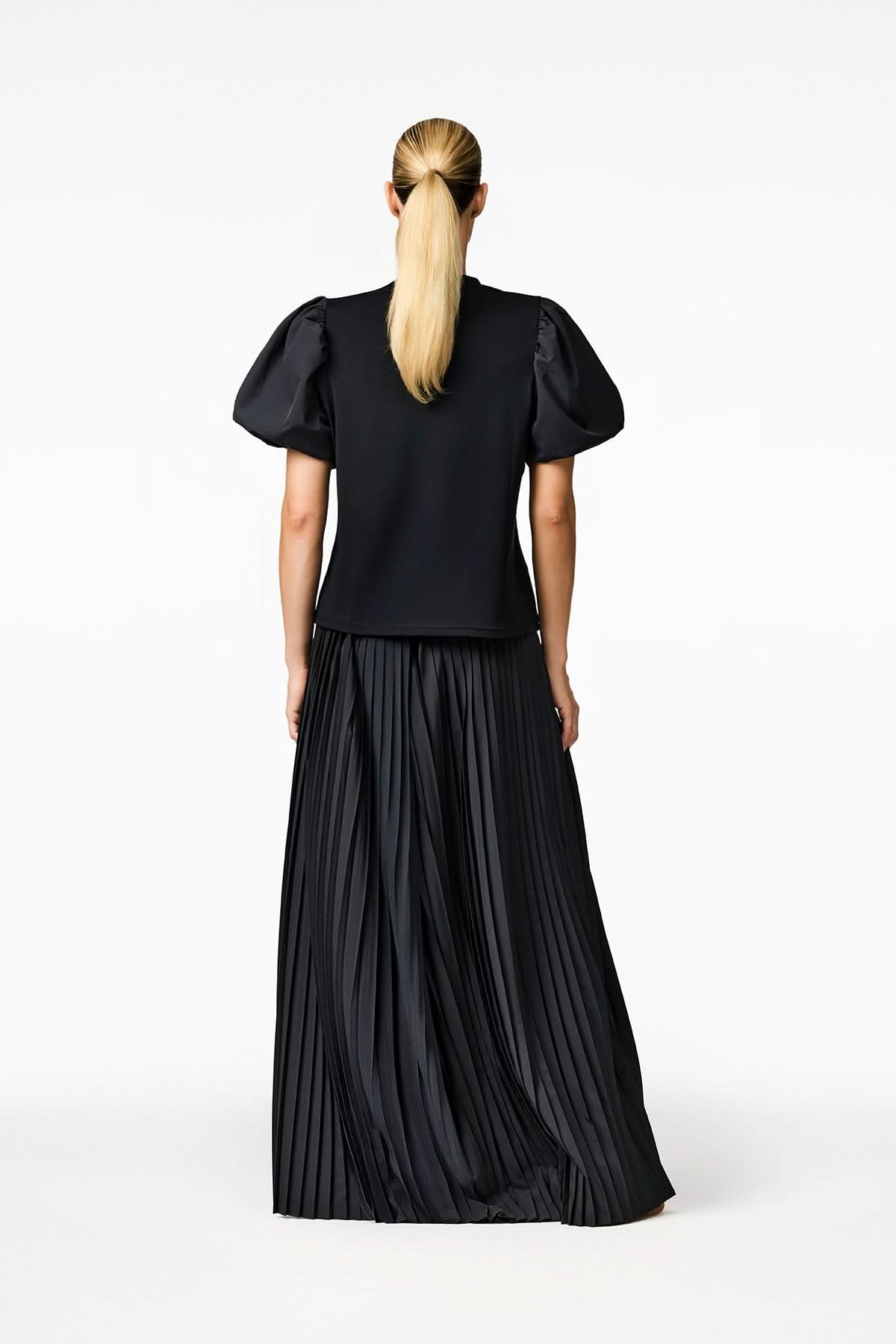 Czarny T-shirt OCEE short sleeve top