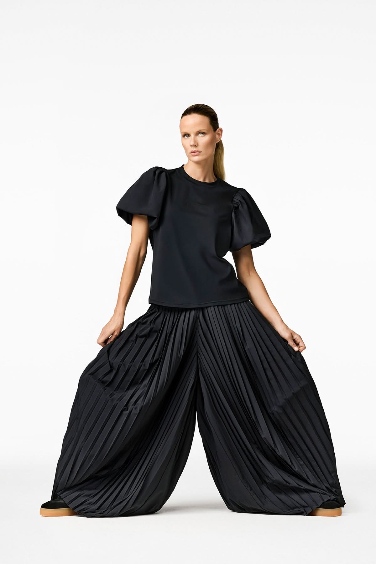 Czarny T-shirt OCEE short sleeve top