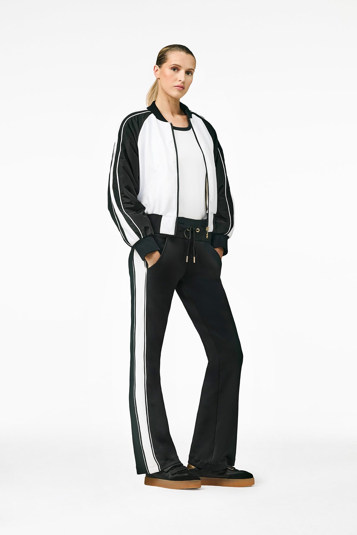 Czarne spodnie ELIO track pants