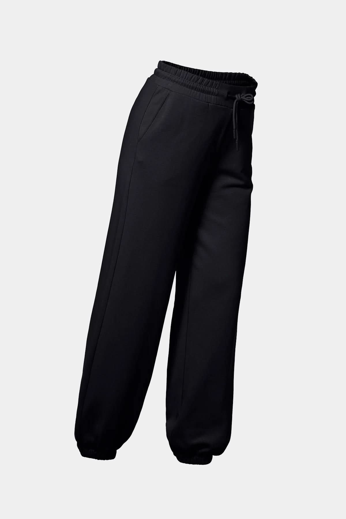 Czarne spodnie dresowe DELFINA sweatpant