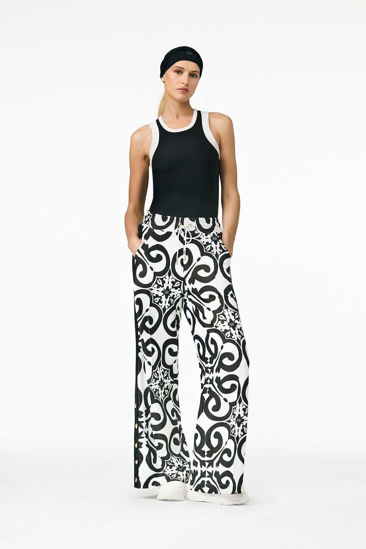 Czarno białe spodnie ALISIA track pants