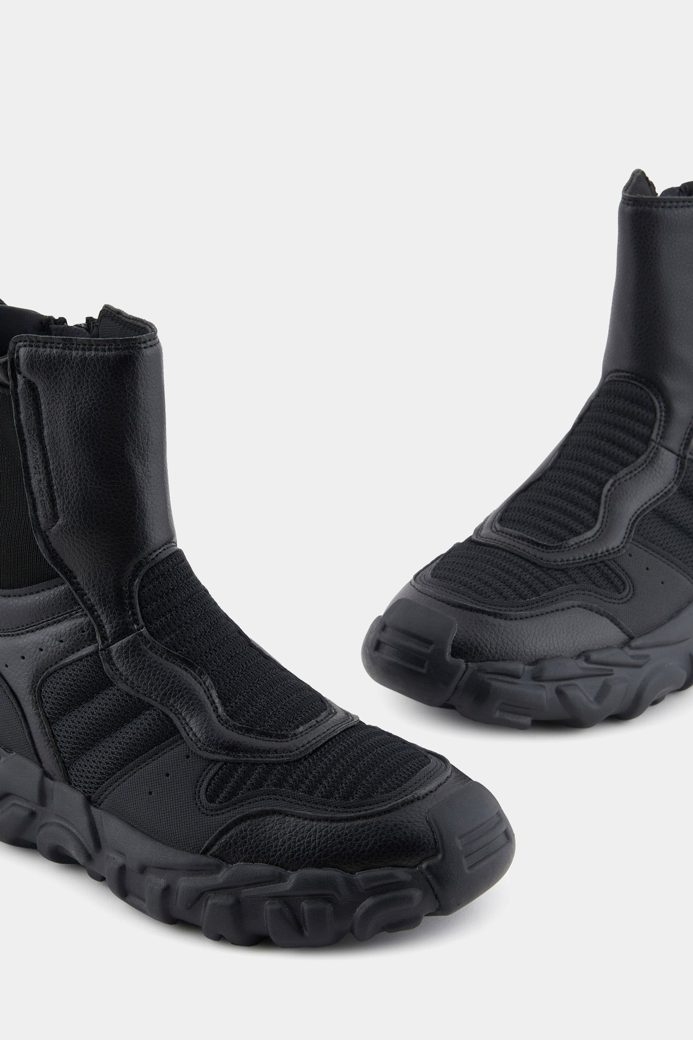 Men's shoes