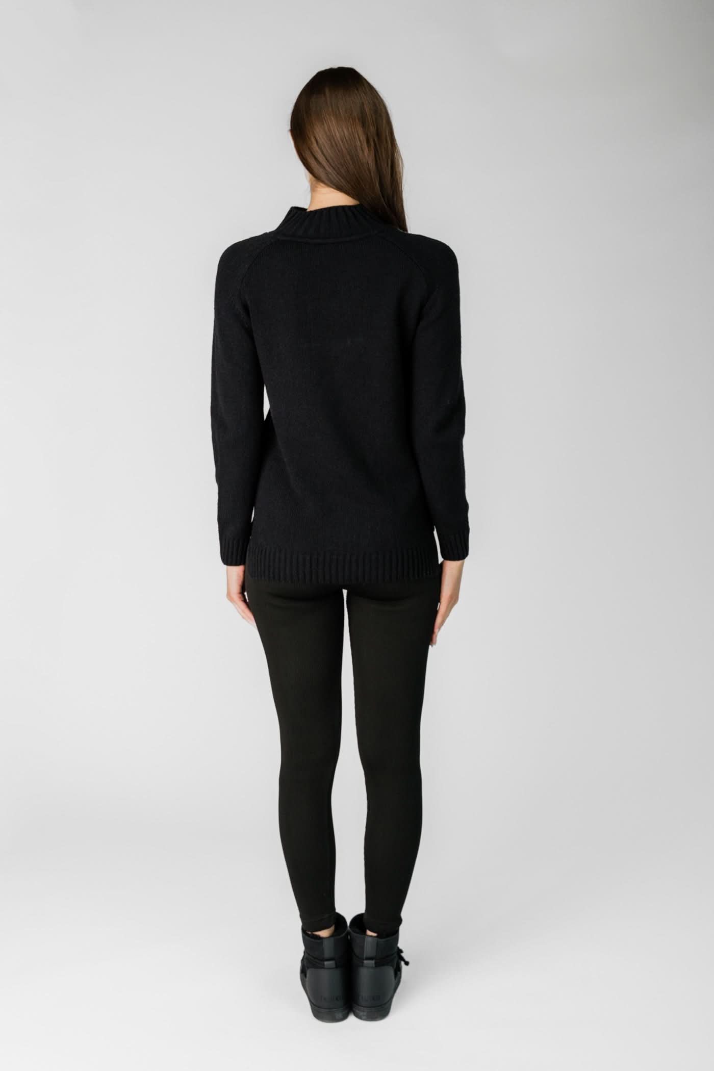 Czarny damski golf 1/2 zip z gwiazdą Plan de Corones