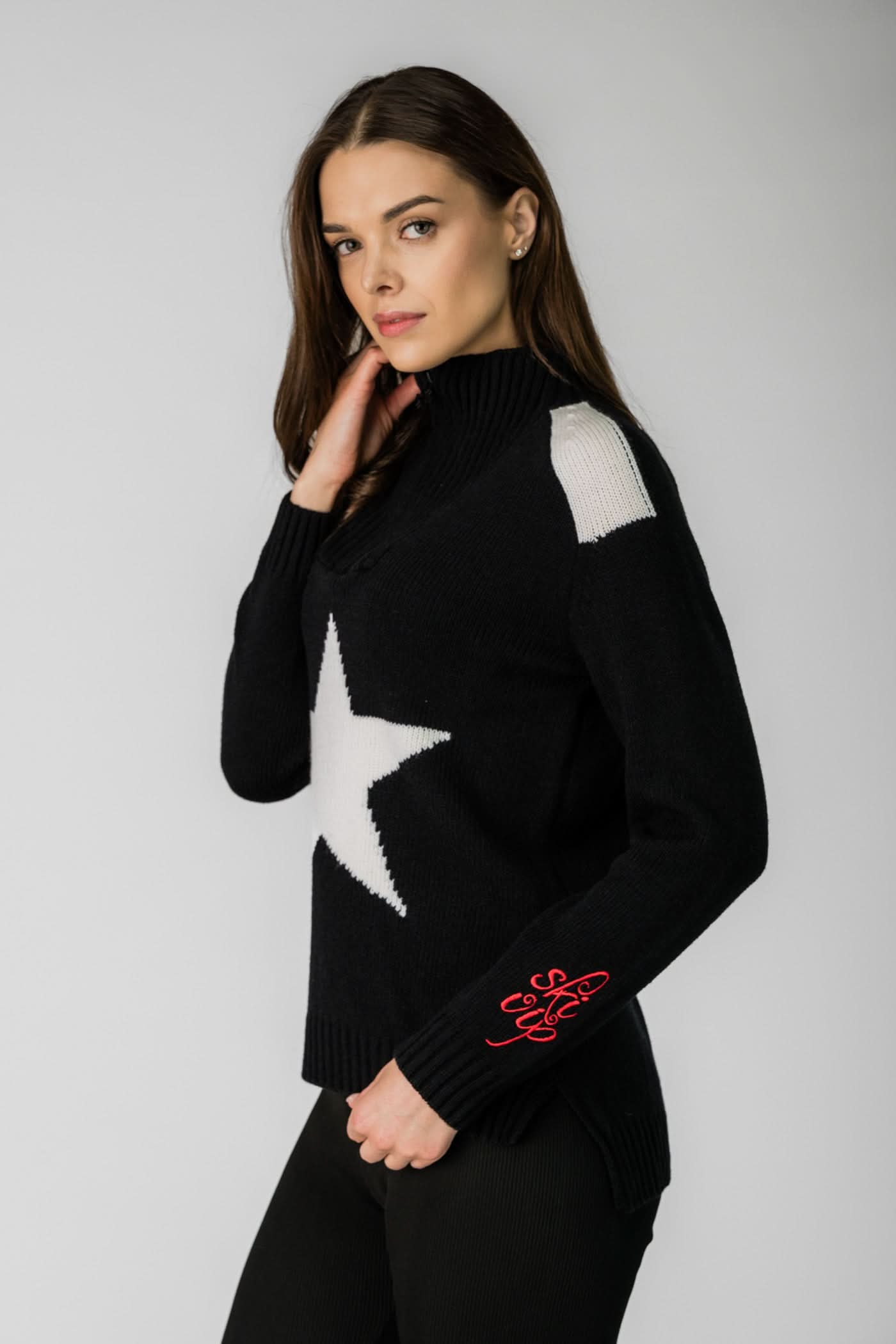 Czarny damski golf 1/2 zip z gwiazdą Plan de Corones