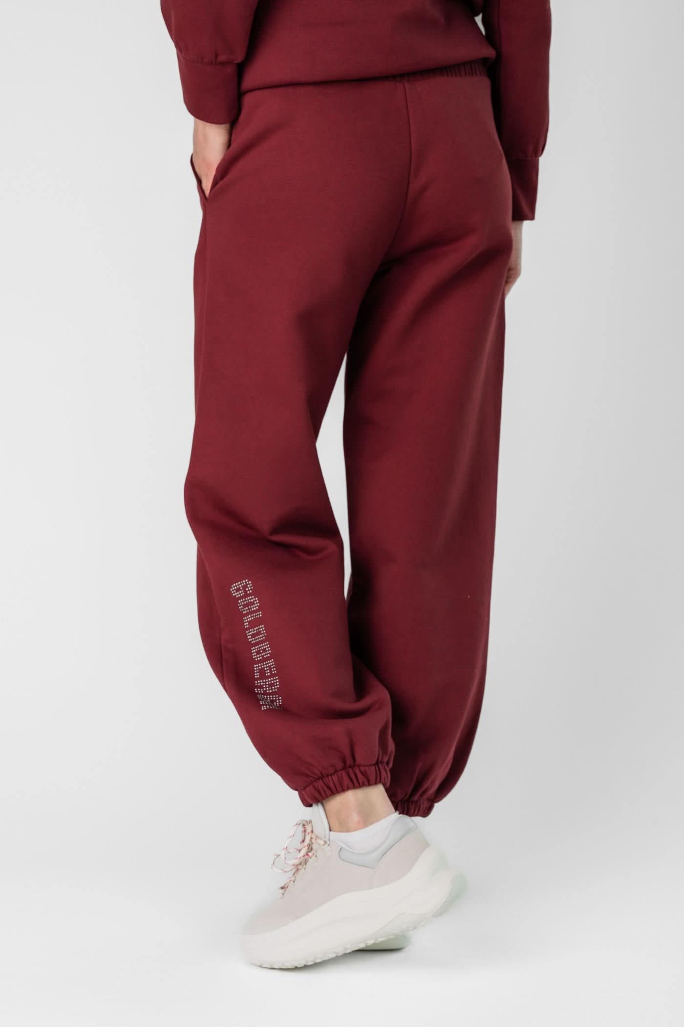 Bordowe spodnie dresowe DELFINA sweatpant