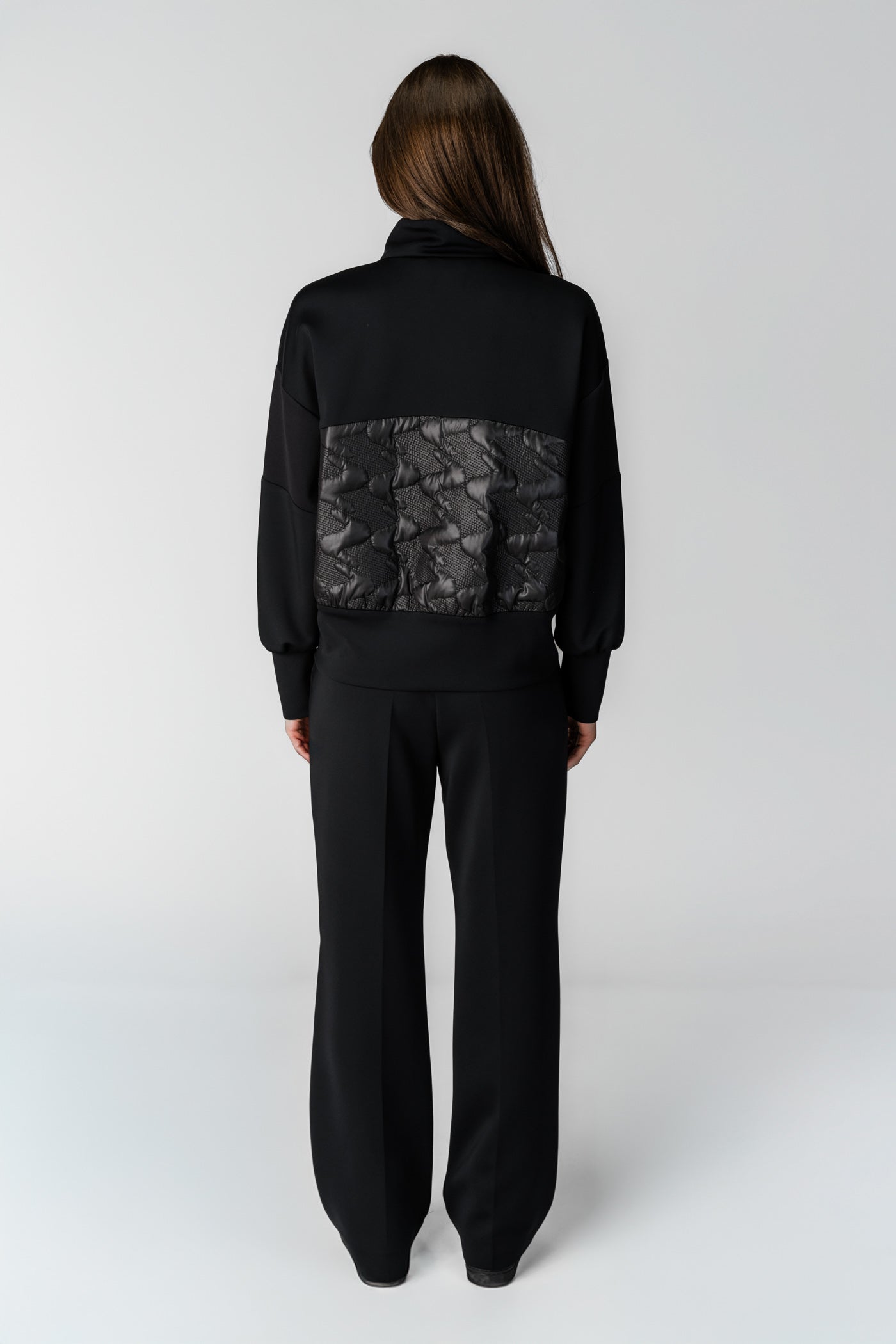 Czarna bluza dresowa Haagen NE