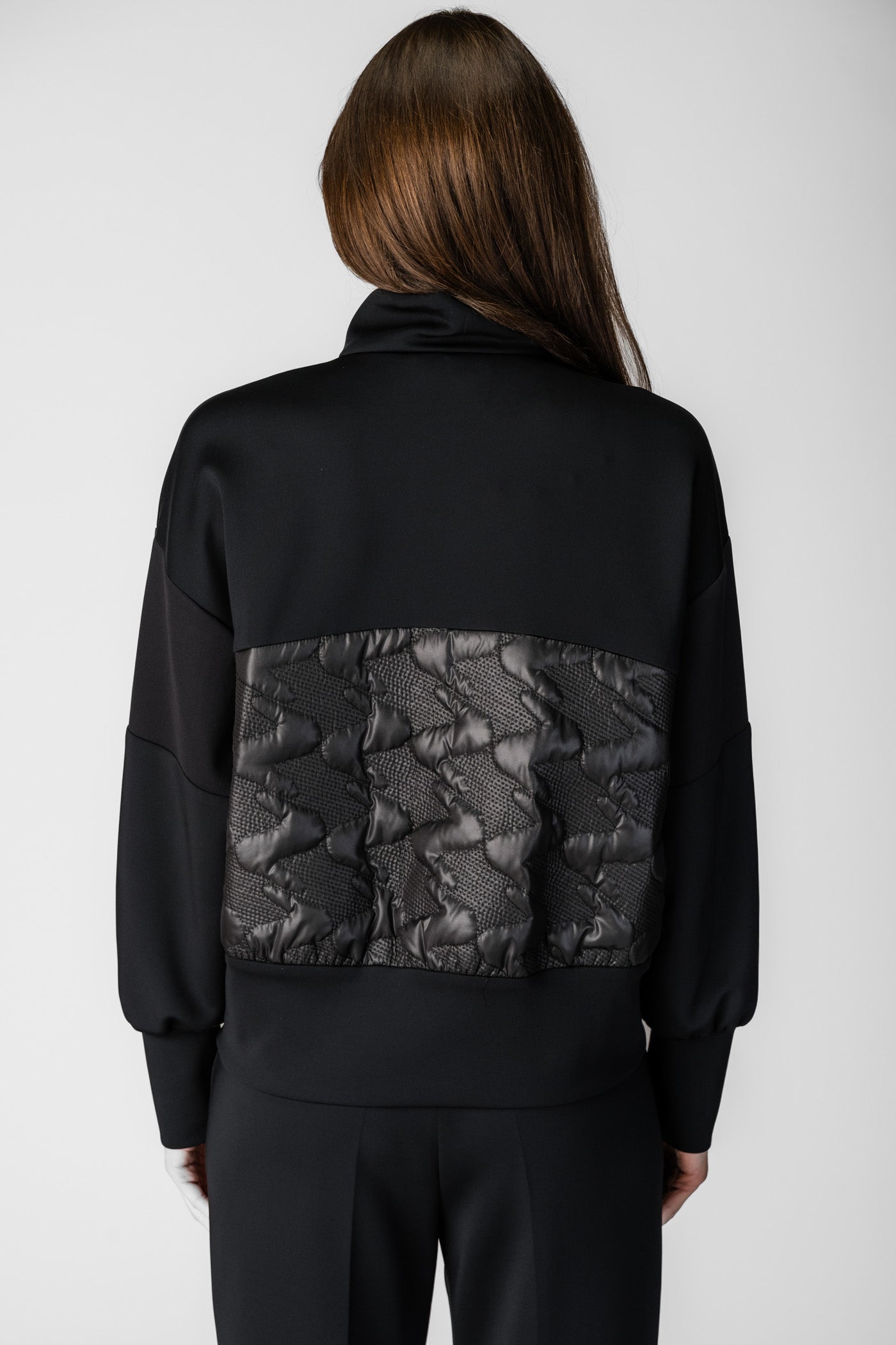 Czarna bluza dresowa Haagen NE