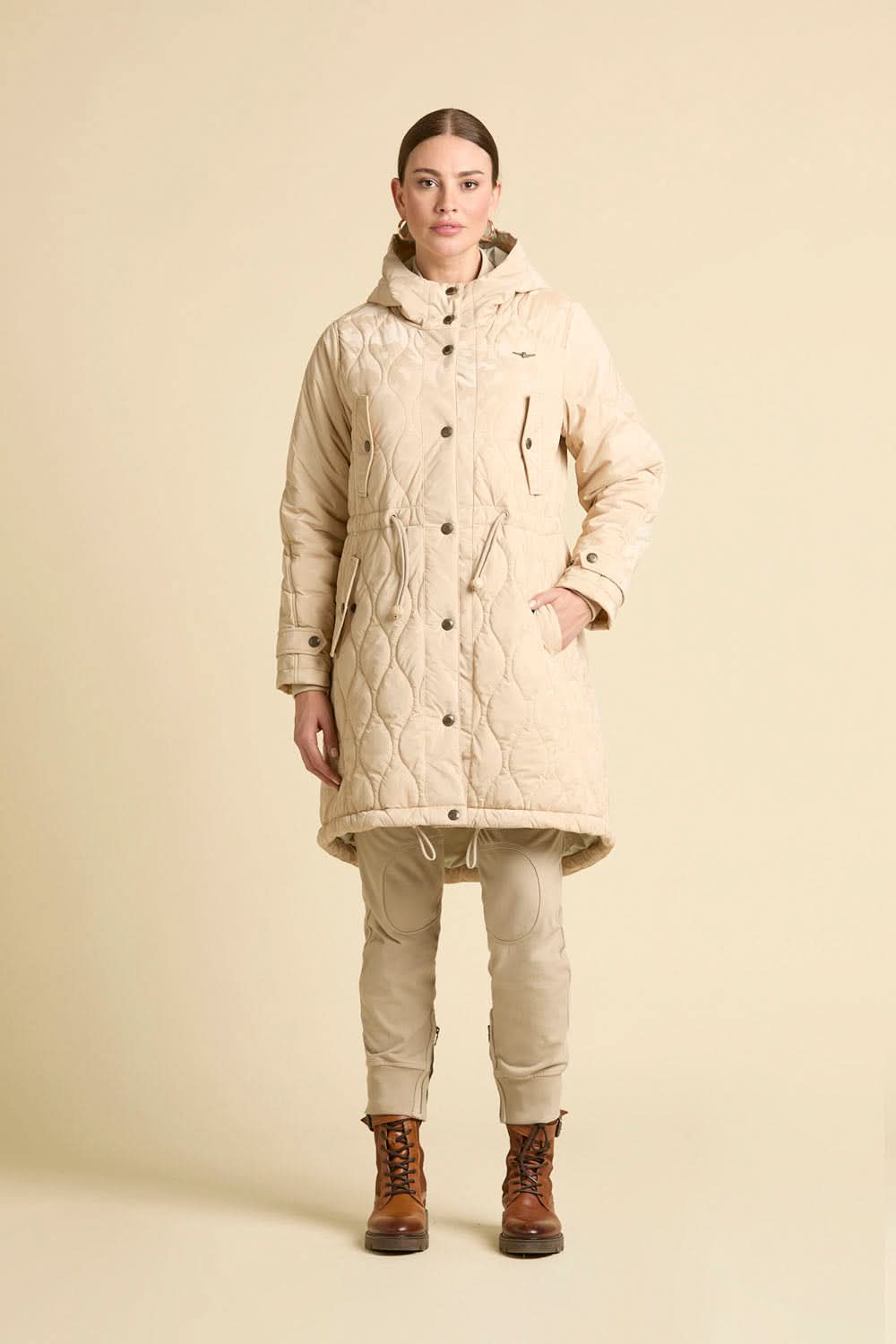 Parka pikowana z nadrukiem camouflage