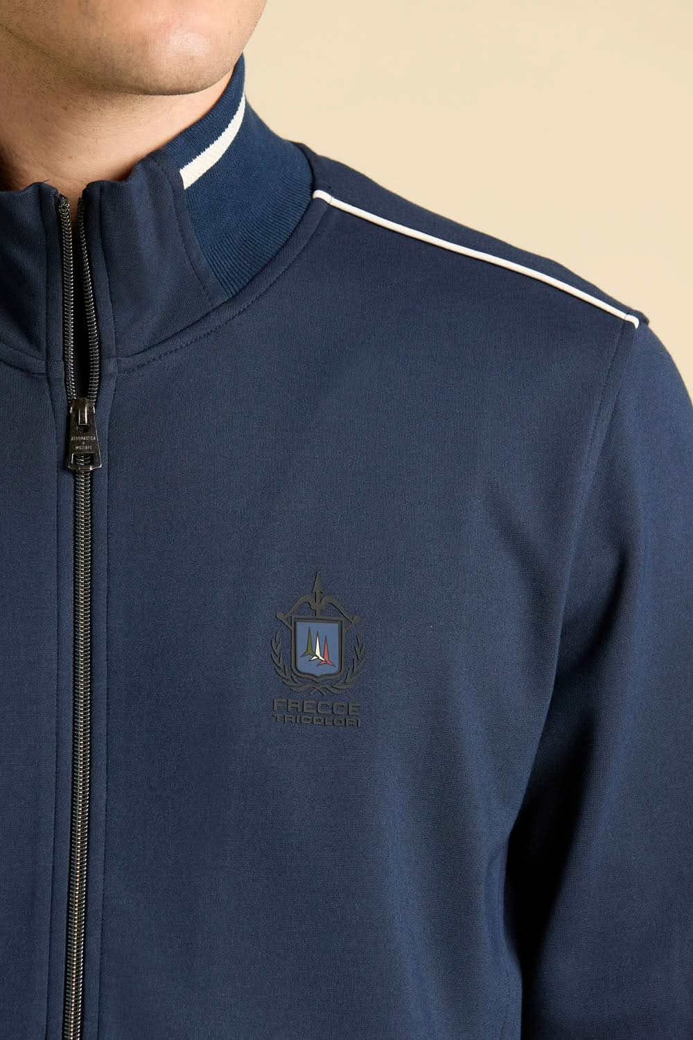 Granatowa bluza rozpinana