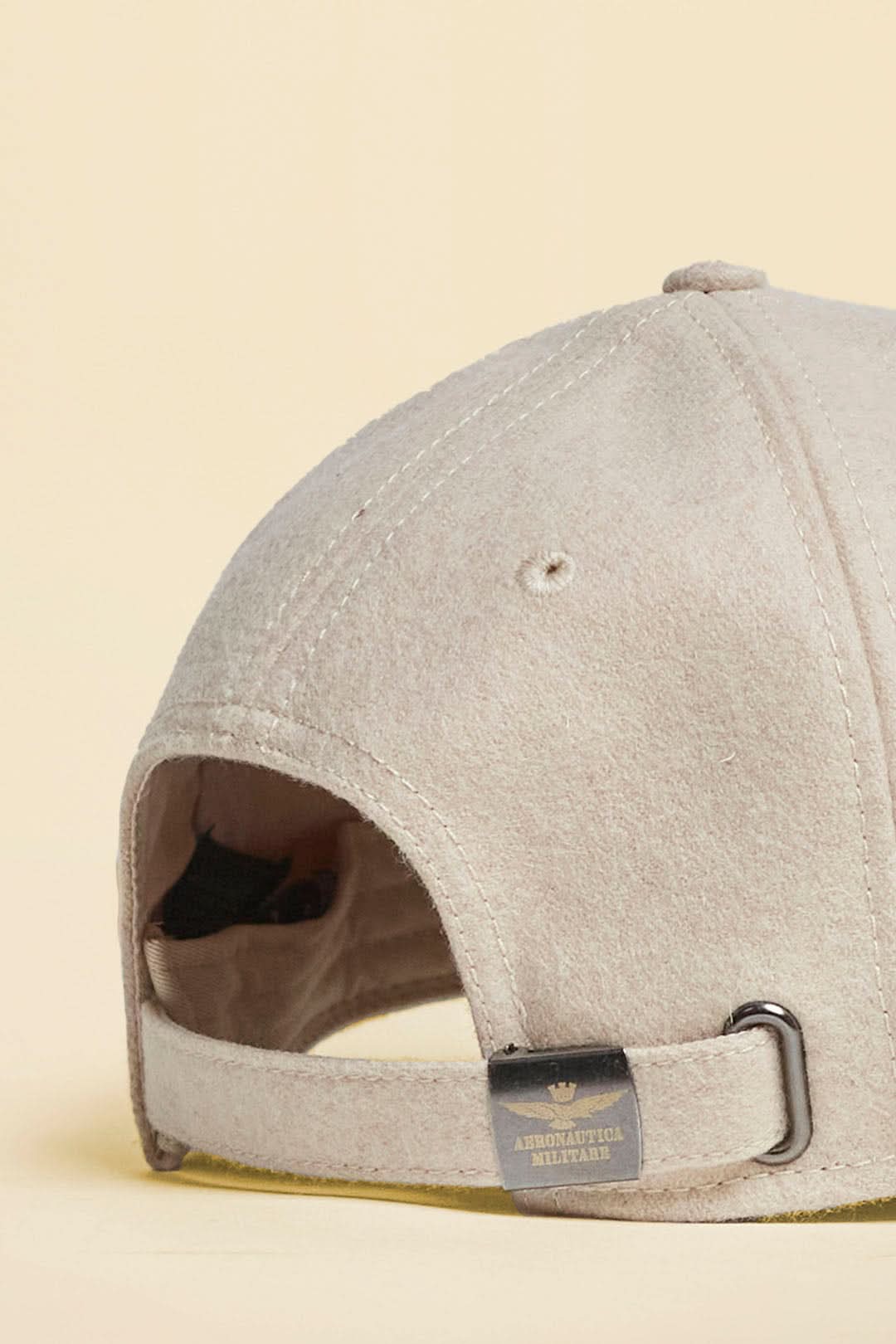 Beige wool hat with logo