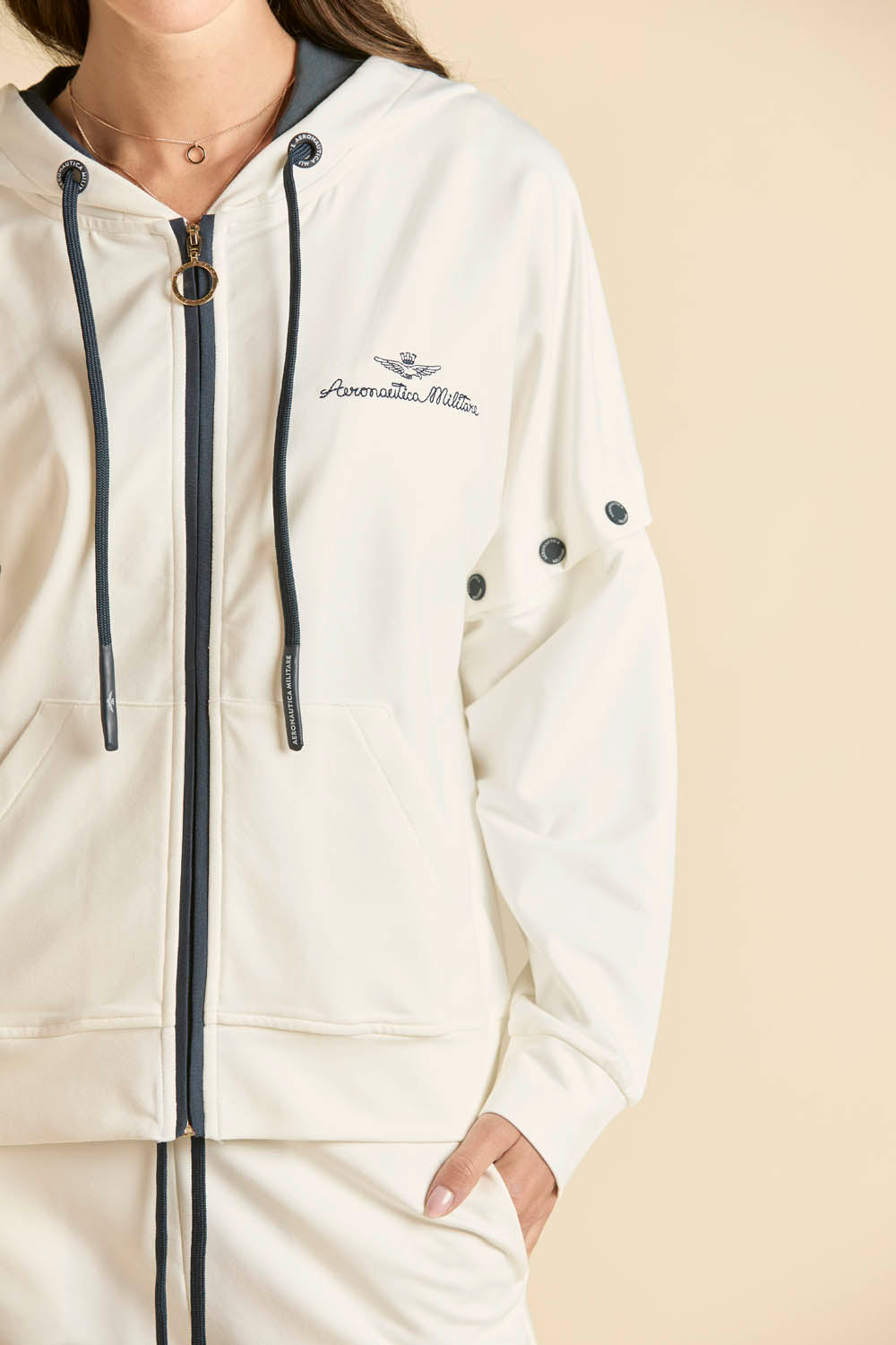 Bluza damska z kapturem i odpinanymi rękawami