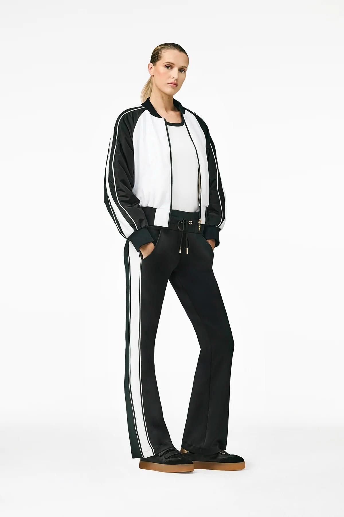Czarne spodnie ELIO track pants