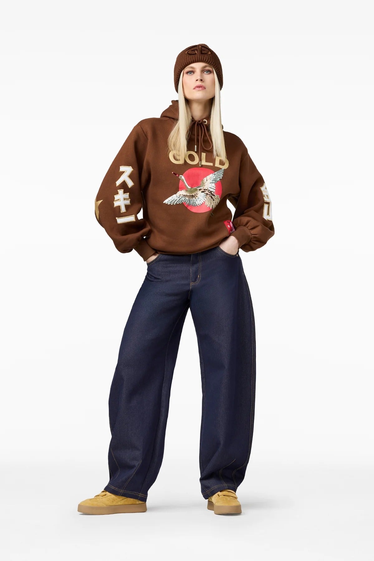 TOBU hooded sweater