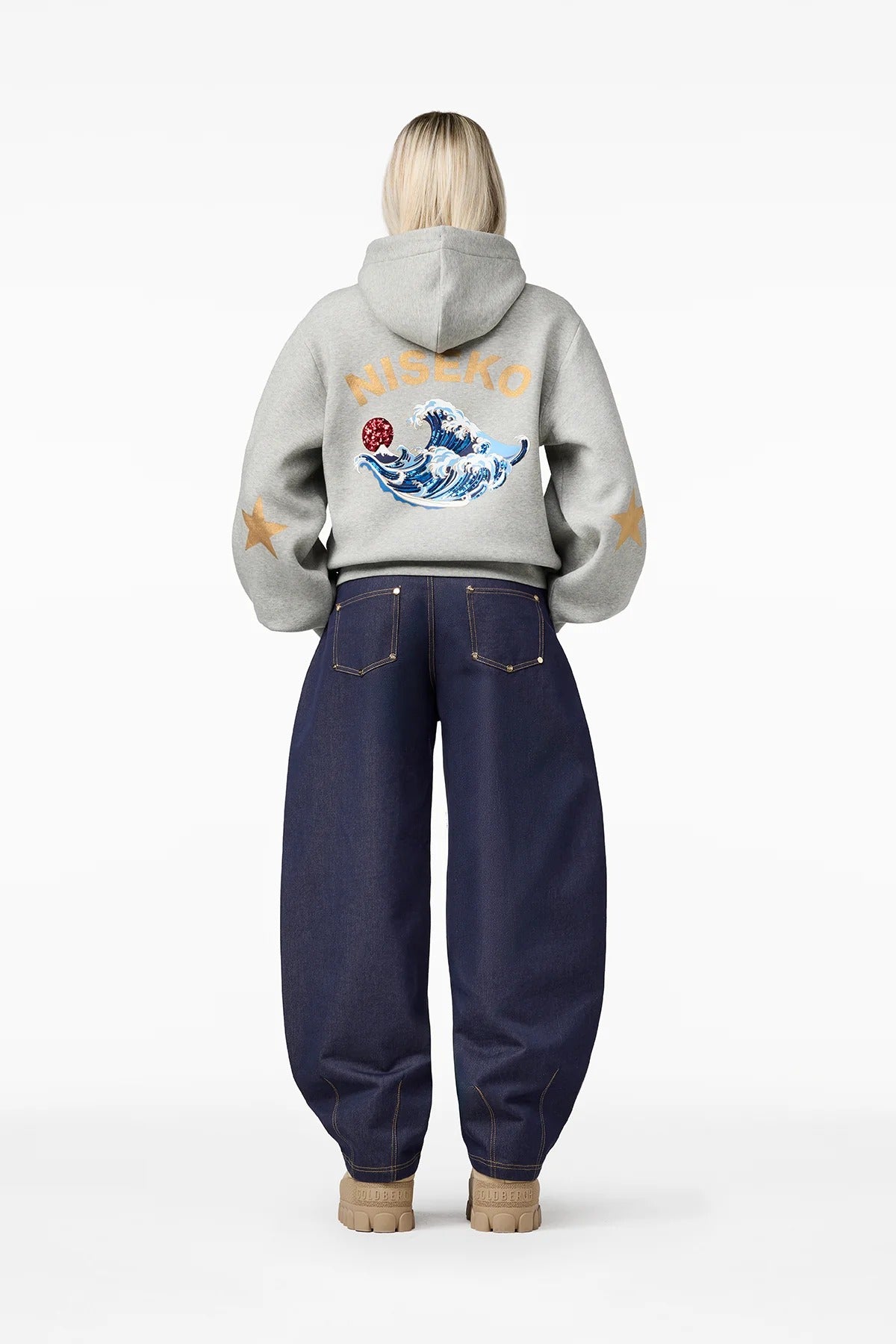TOBU hooded sweater