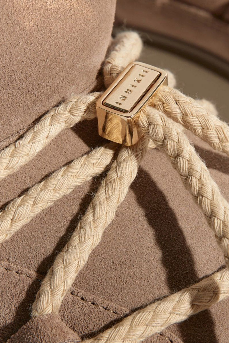 Beżowe skórzane buty zimowe Classic Low Platform