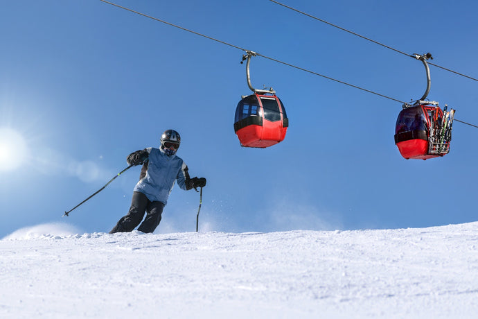 Jak właściwie dbać o swój sprzęt narciarski — konserwacja nart krok po kroku
