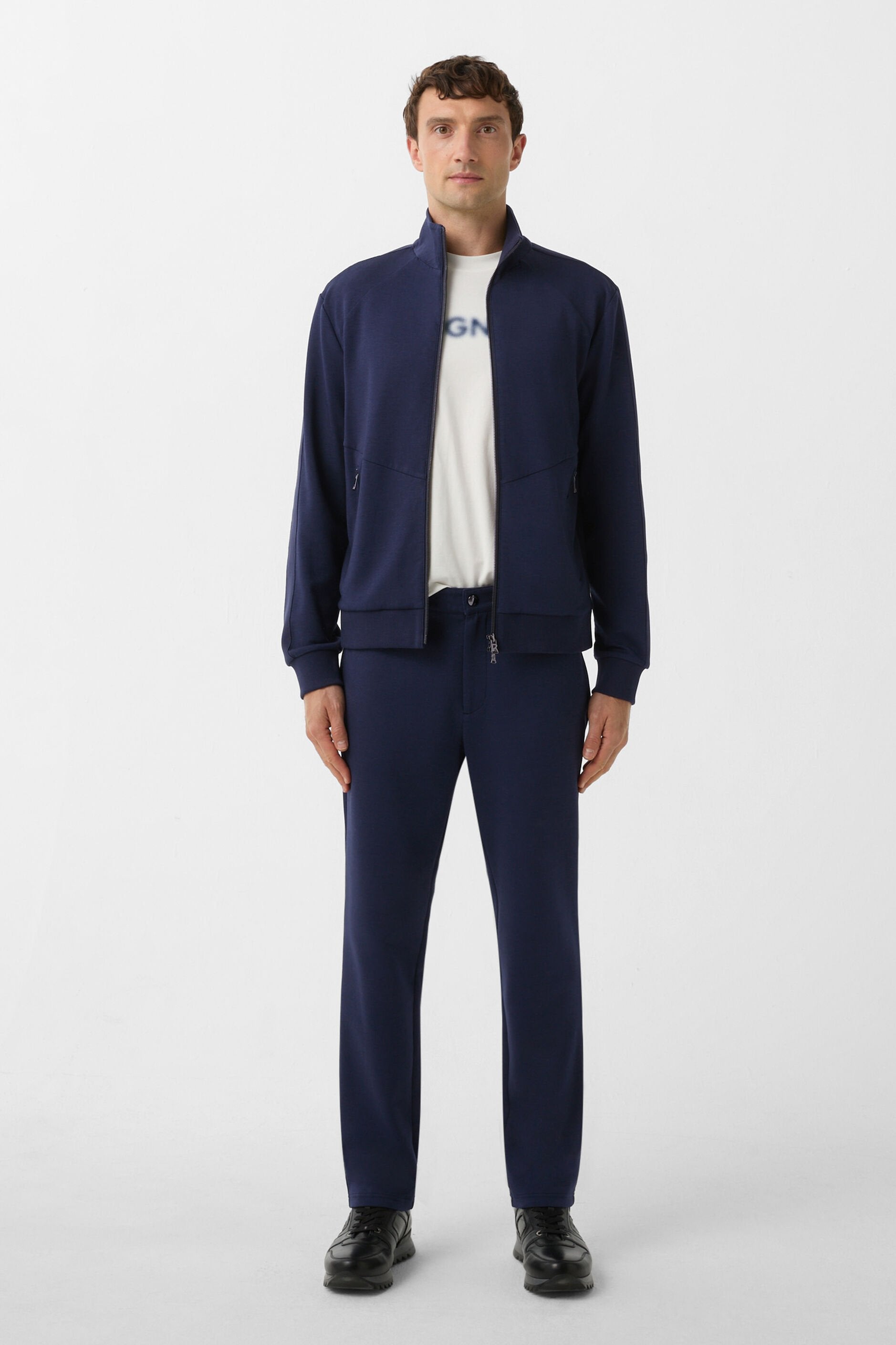 Granatowe spodnie jogger RILEY