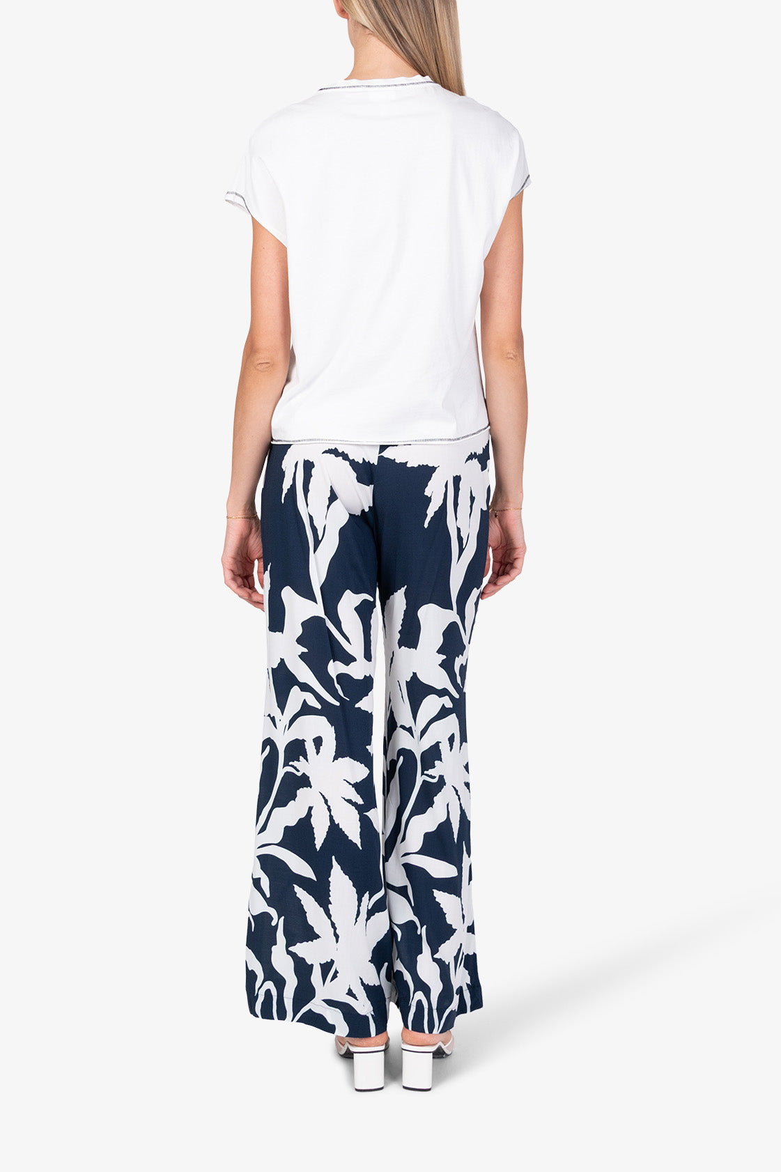 T-shirt with Viviana print