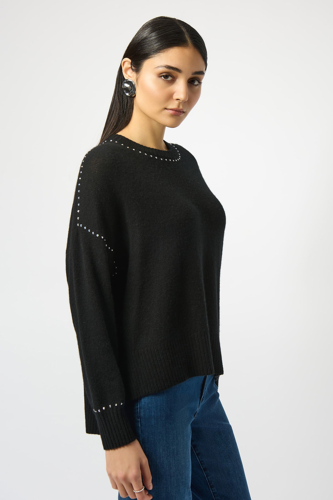 Czarny sweter kaszmirowy