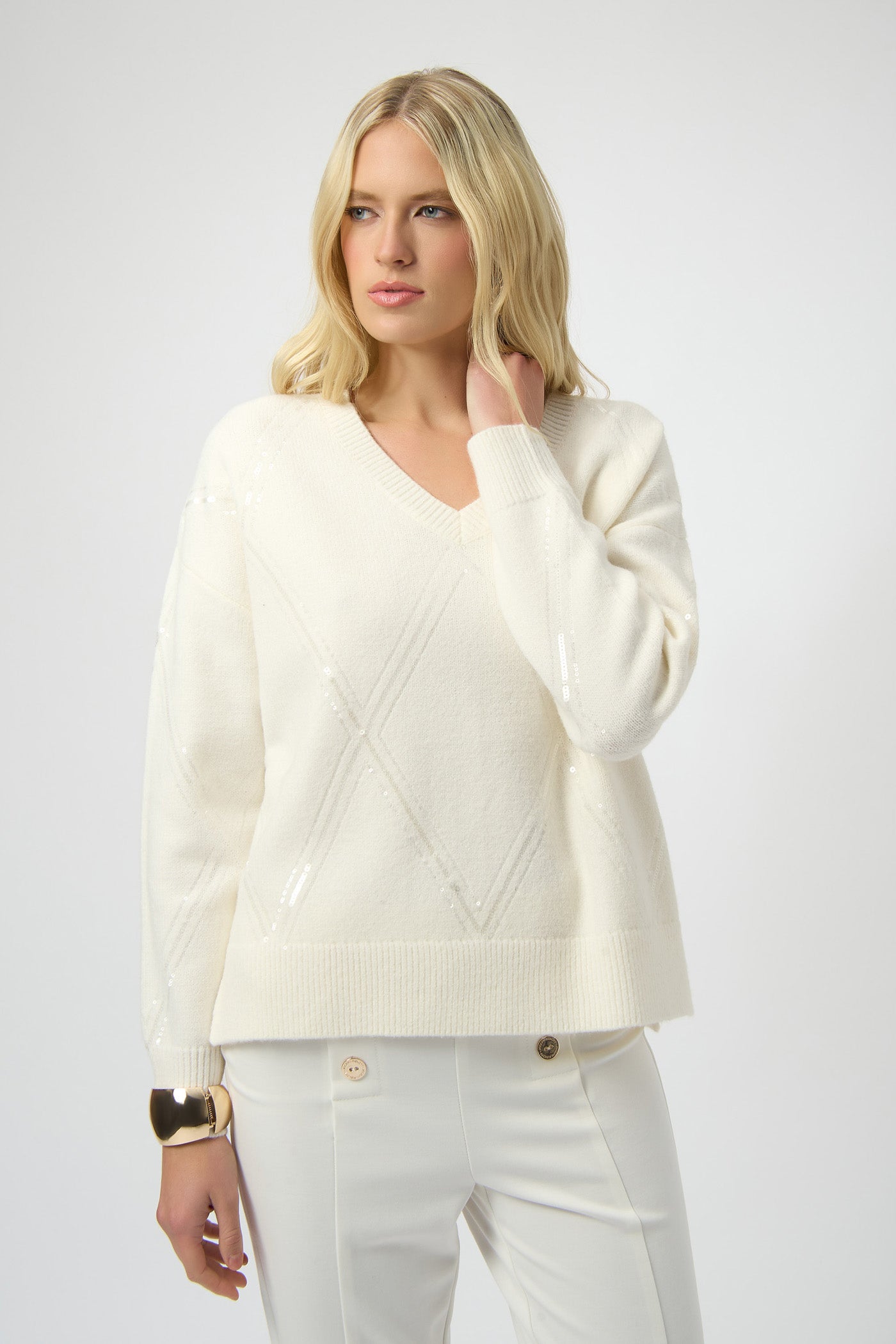 Biały sweter Chic