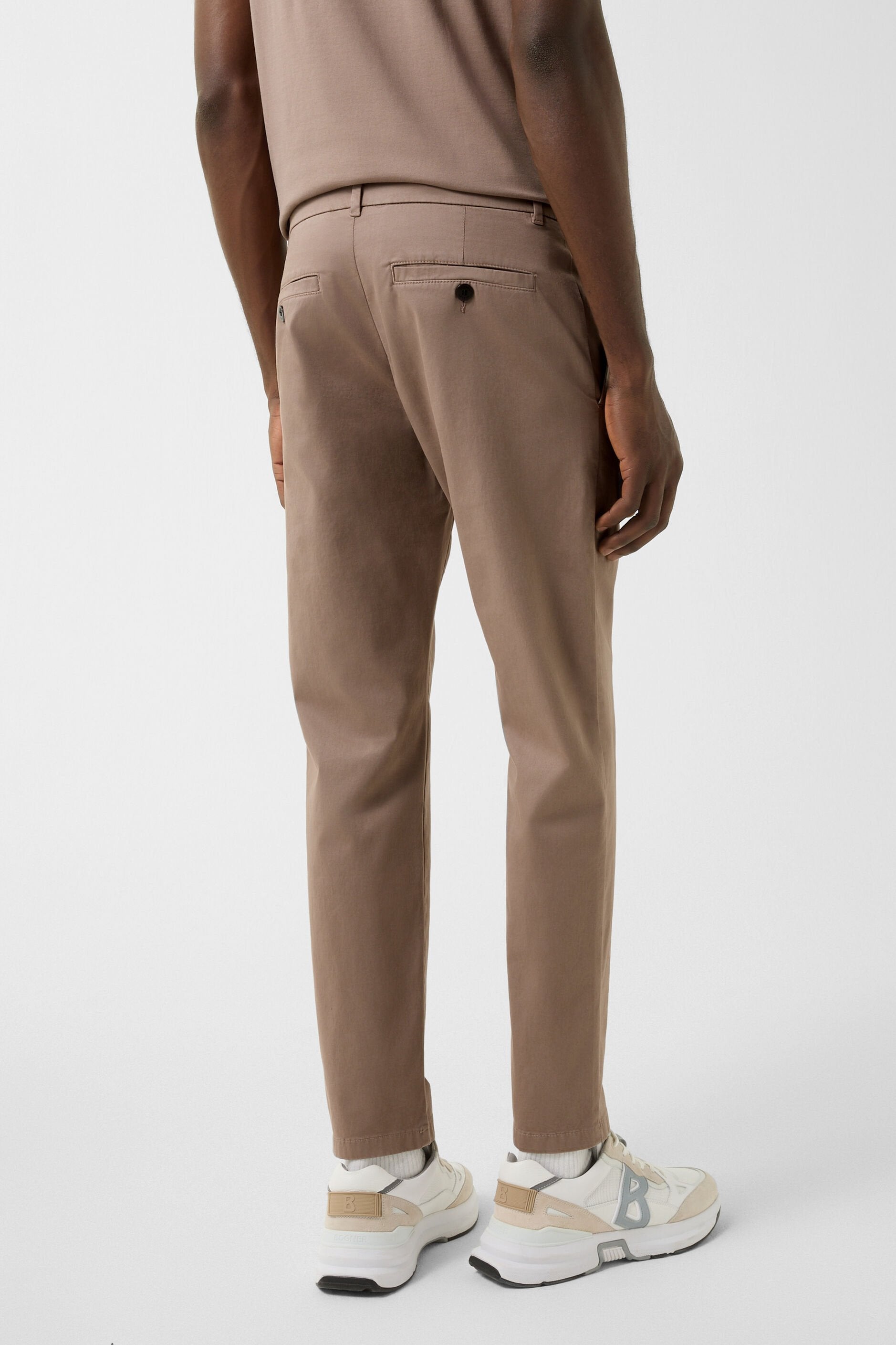 Brązowe chinosy RILEY-G6